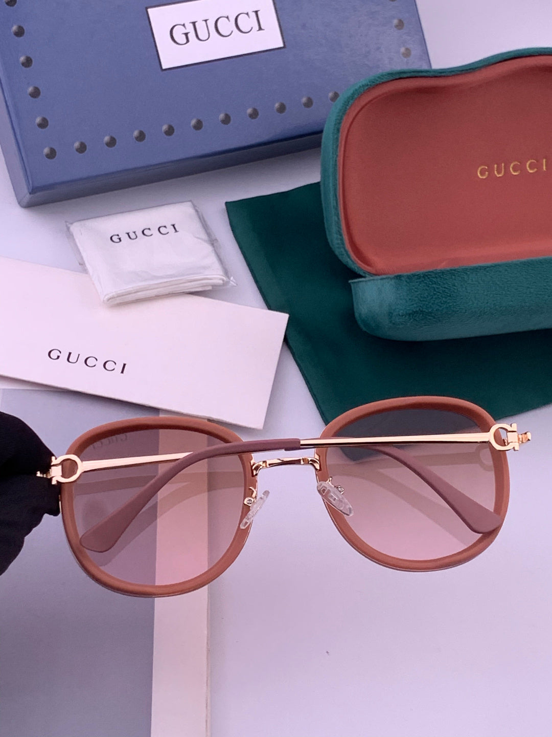 Gucci G9680 Polarized Fashion Gold Lens Sunglasses for Men & Women - 431346 - detail image 4