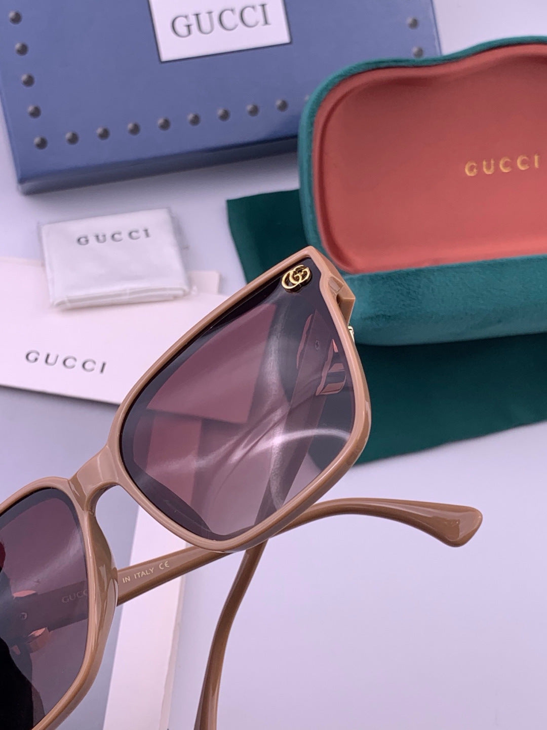 Gucci G0262 Polarized Square Gold Lens Sunglasses for Men & Women - 431355 - detail image 5