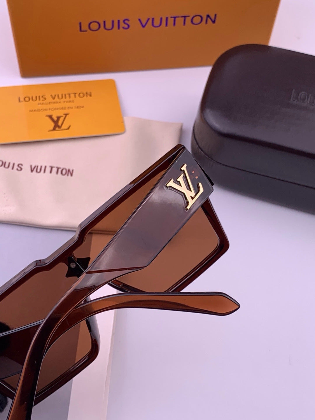 Louis Vuitton L7600 Square Black Lens Sunglasses for Women - 431171 - detail image 5
