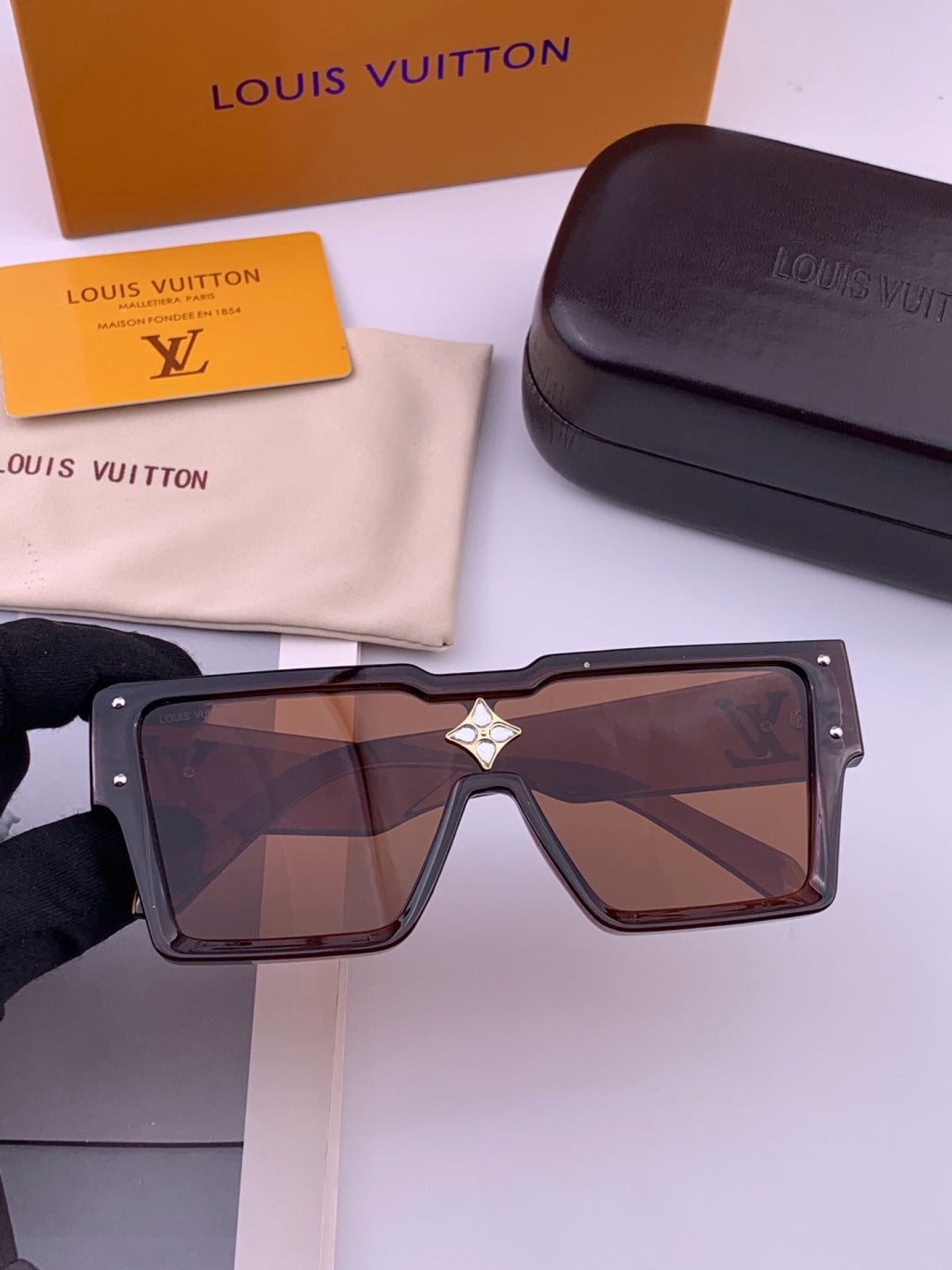 Louis Vuitton L7600 Square Black Lens Sunglasses for Women - 431171