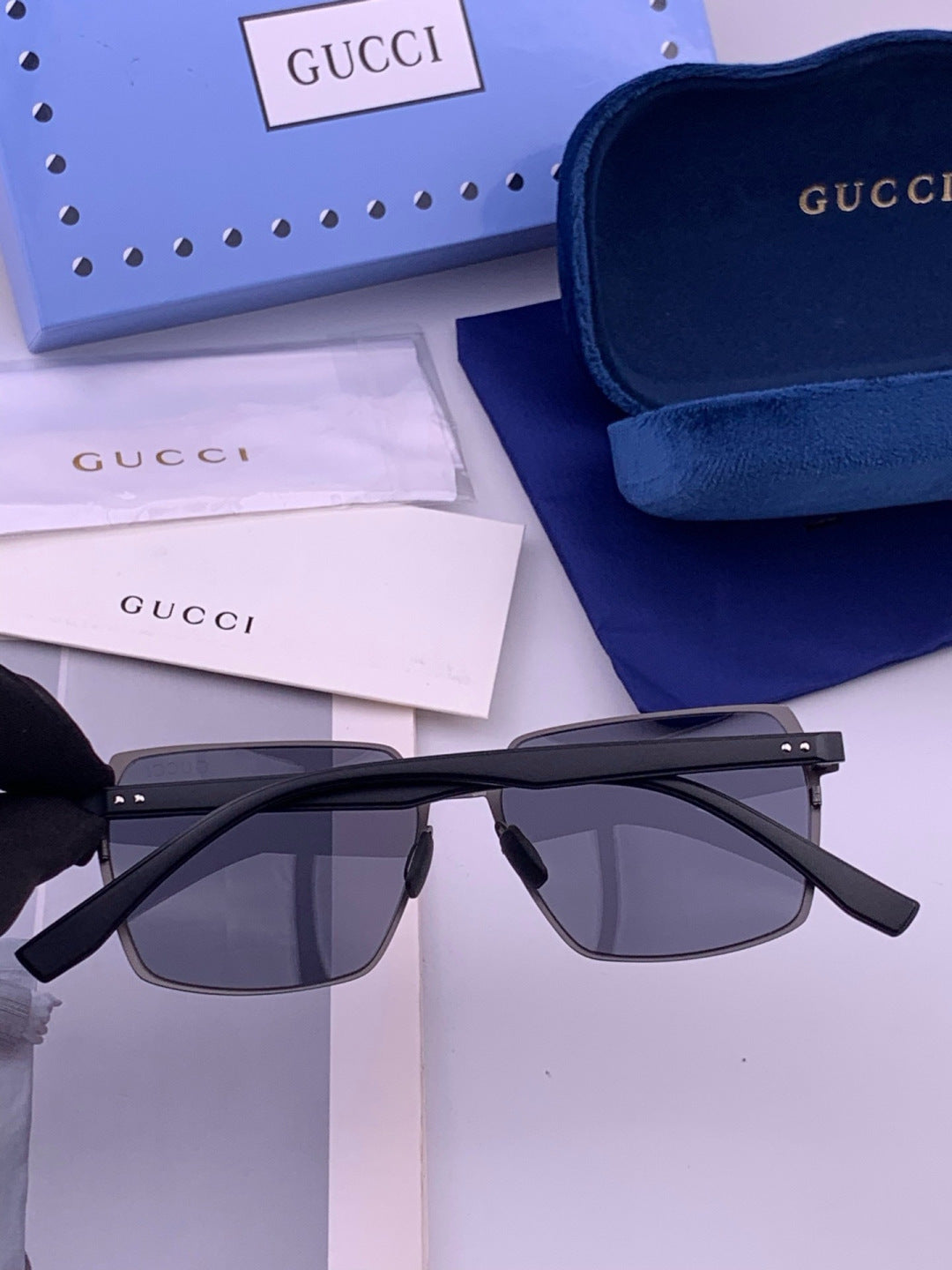 Gucci G5226 Fashion Gold Lens Sunglasses for Men & Women - 431336 - detail image 4