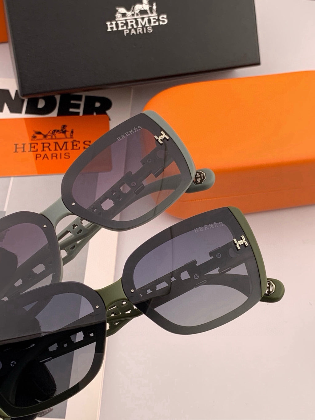 Hermès H3511 Polarized Square Gold Lens Sunglasses for Men & Women - 450023 - detail image 5