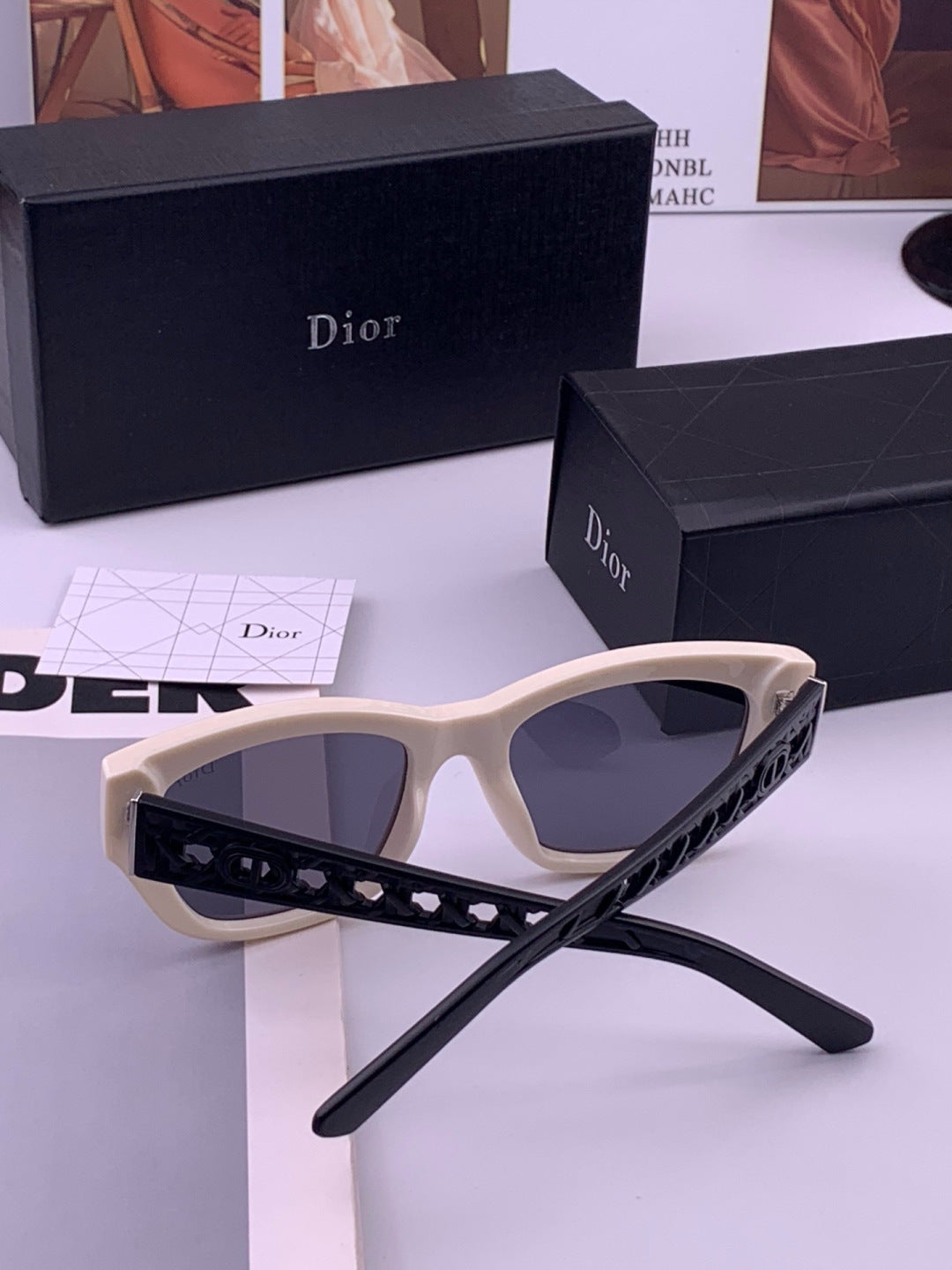 Dior D7911 Polarized Square Blue Lens Sunglasses for Men & Women - detail image 6
