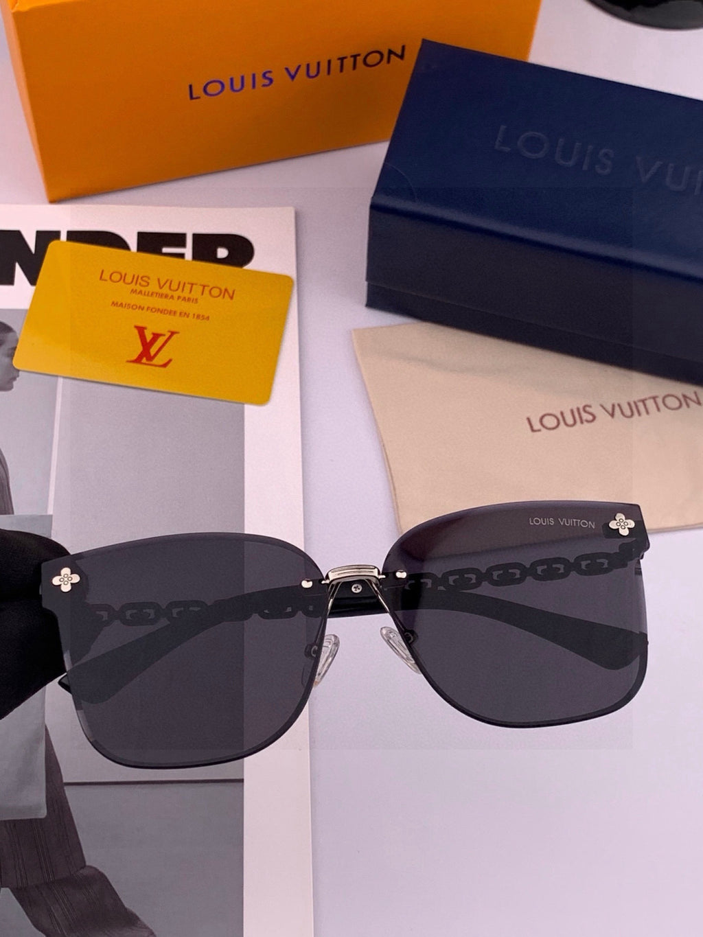Louis Vuitton L7101 Square Gold Lens Sunglasses for Men & Women - 448590