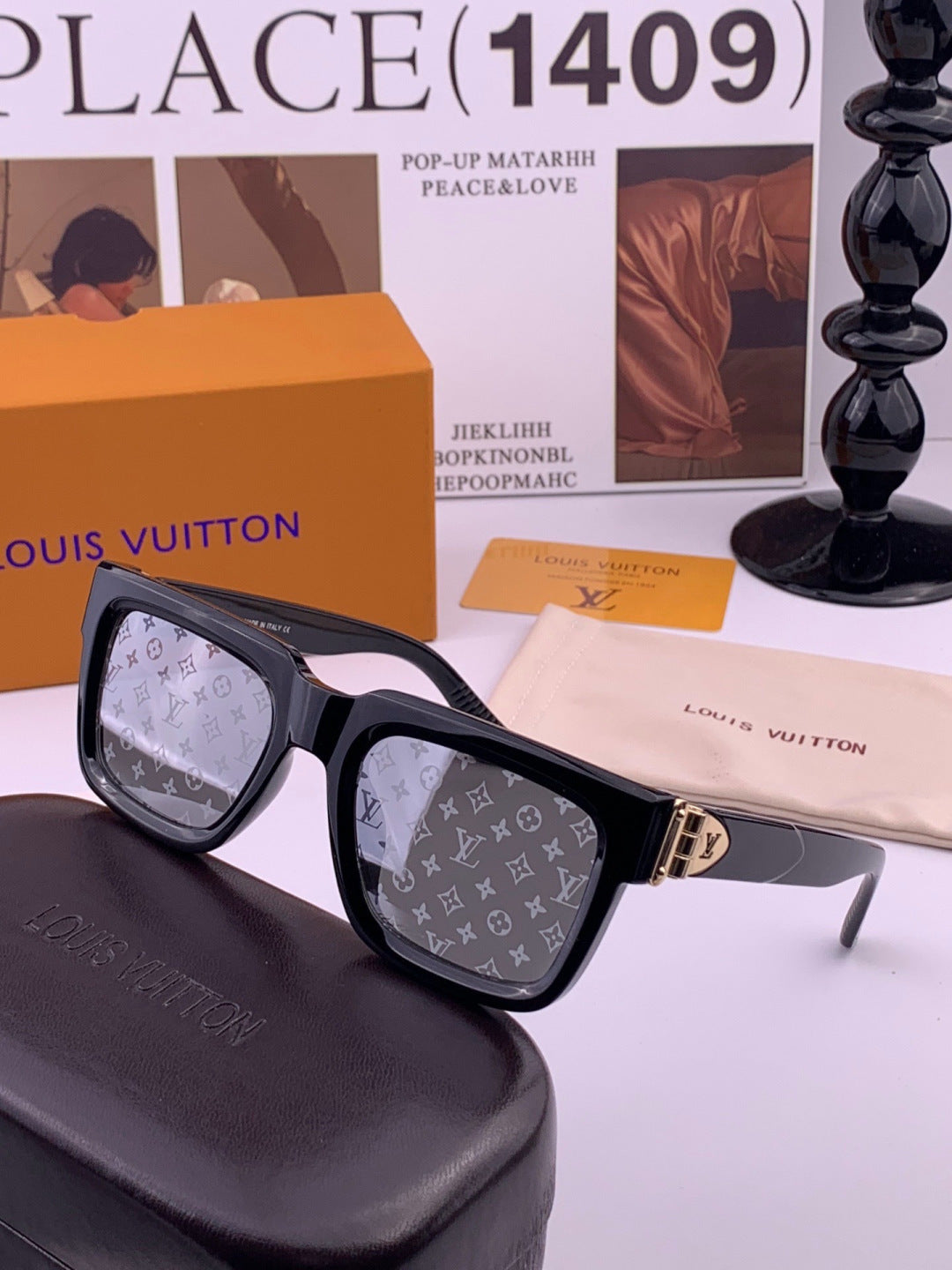 Louis Vuitton L4443 Square Black Lens Sunglasses for Women - 448596 - detail image 4