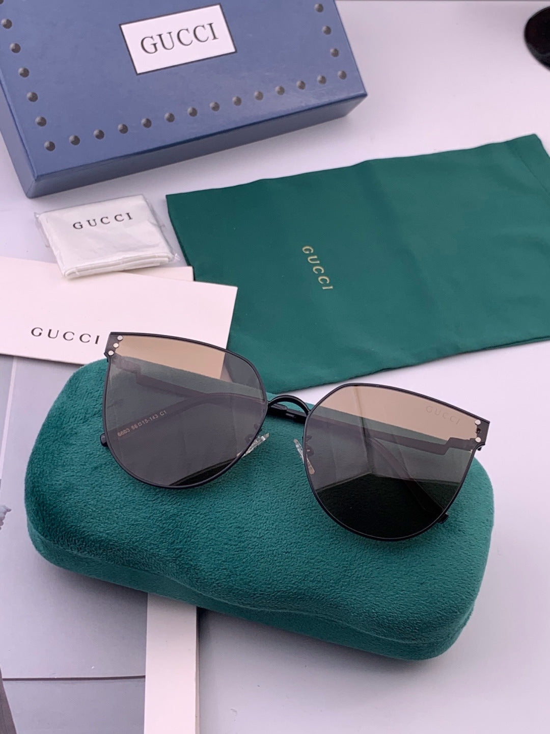 Gucci G3660 Fashion Gold Lens Sunglasses for Men & Women - 448720 - detail image 5