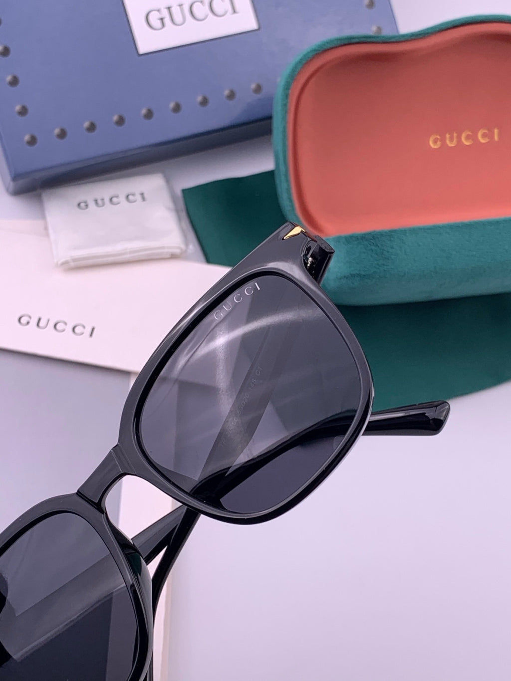Gucci G62040 Polarized Square Black Lens Sunglasses for Men & Women - 448723 - detail image 3