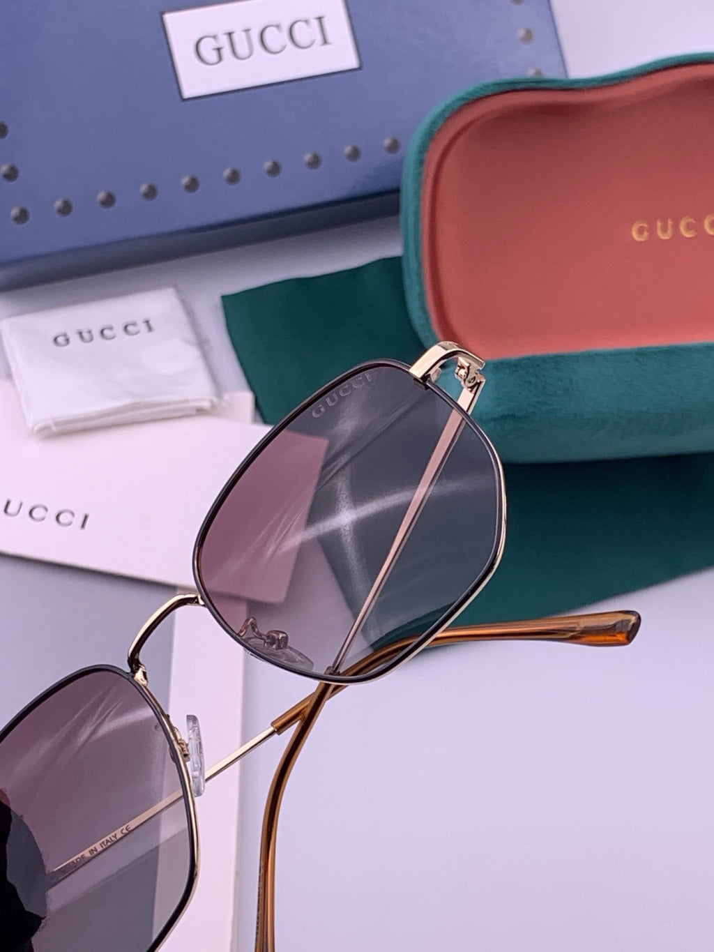 Gucci G9810 Polarized Oversized Black Lens Sunglasses for Men & Women - 448738 - detail image 4