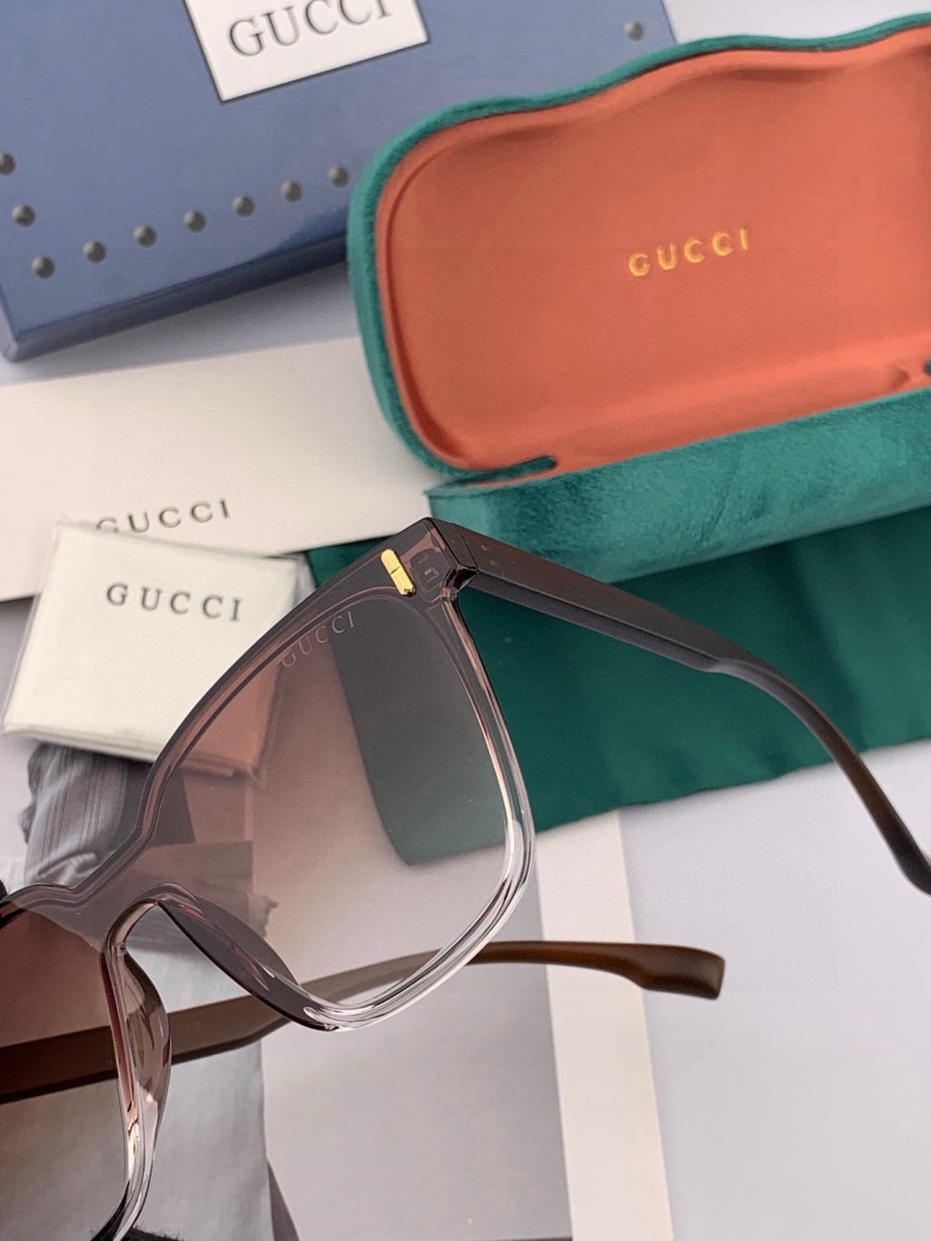 Gucci G7637 Polarized Square Gold Lens Sunglasses for Women - 448740 - detail image 3