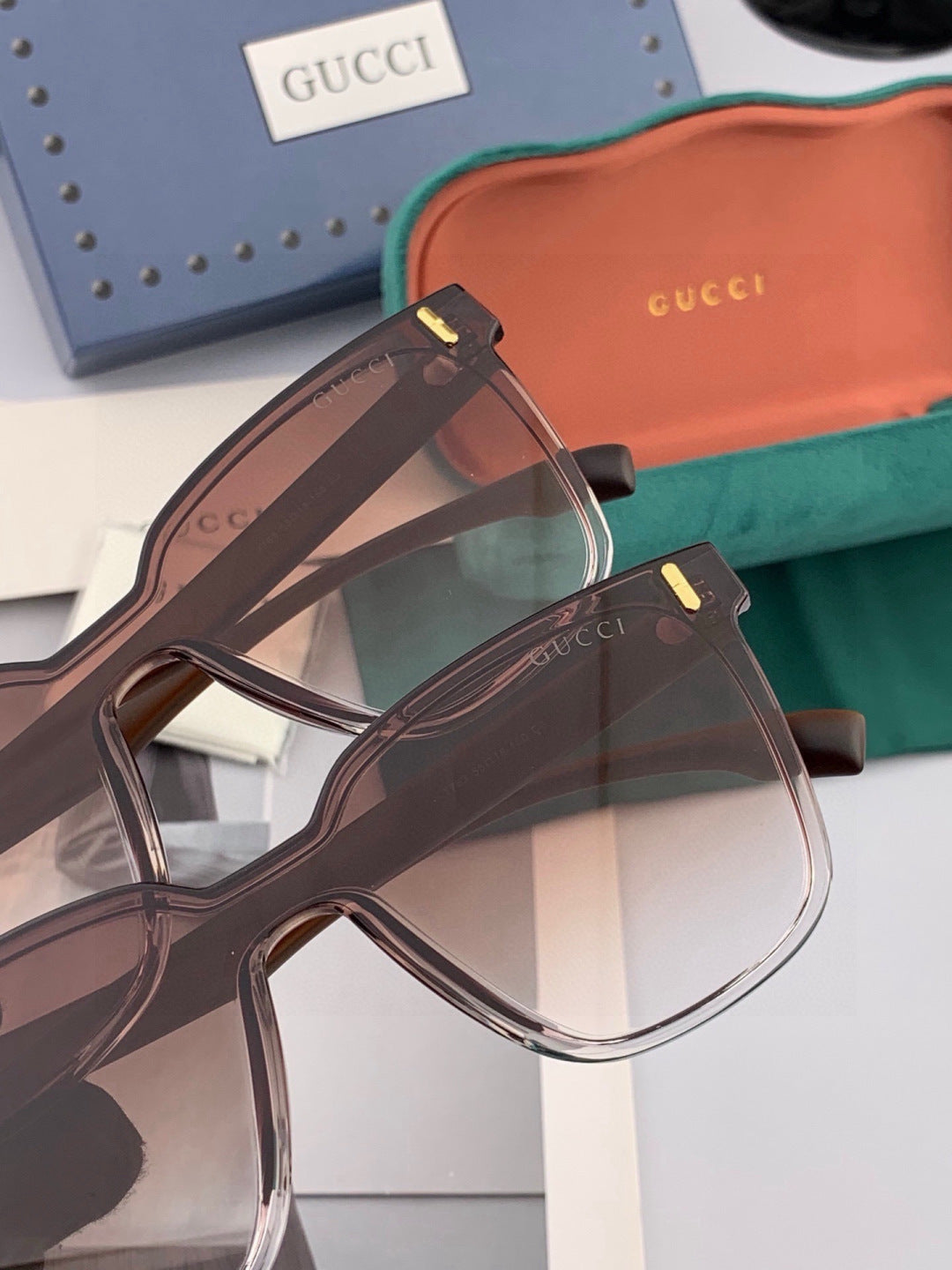 Gucci G7637 Polarized Square Gold Lens Sunglasses for Women - 448740 - detail image 4