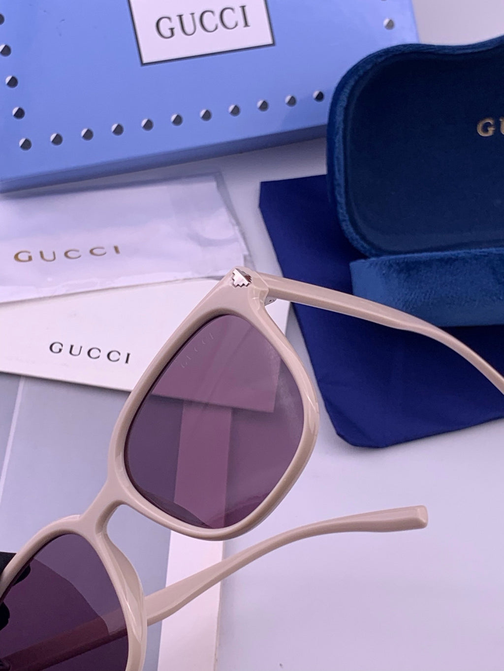 Gucci G87722 Polarized Round Black Lens Sunglasses for Women - 448710 - detail image 3