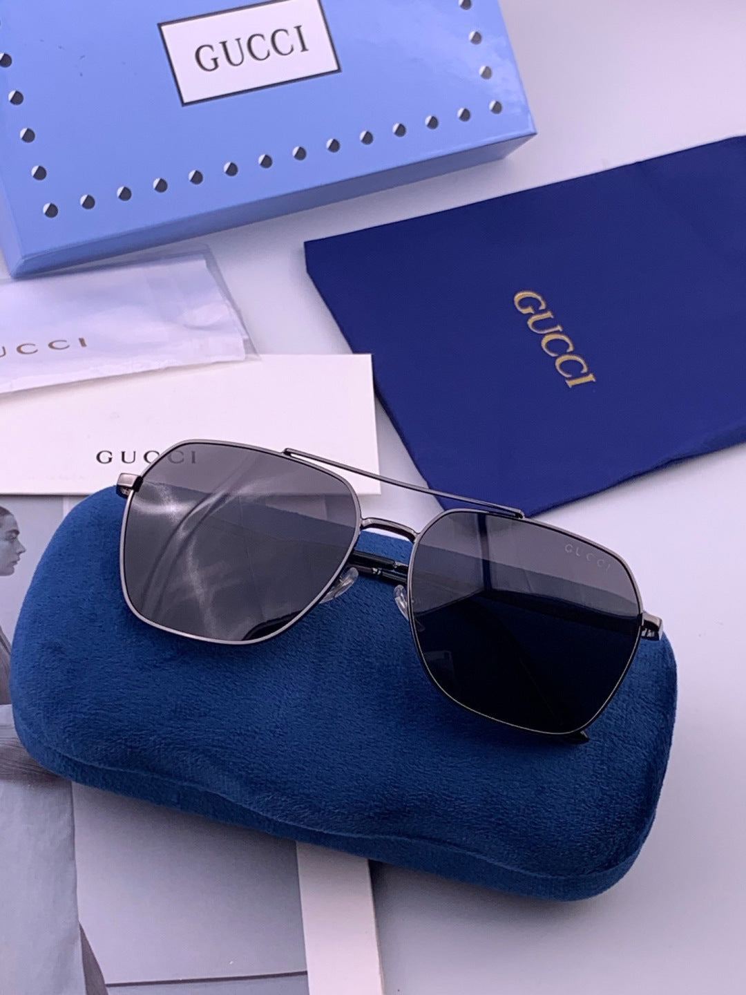 Gucci 0863 Polarized Aviator Gold Lens Sunglasses for Men & Women - 448713 - detail image 4