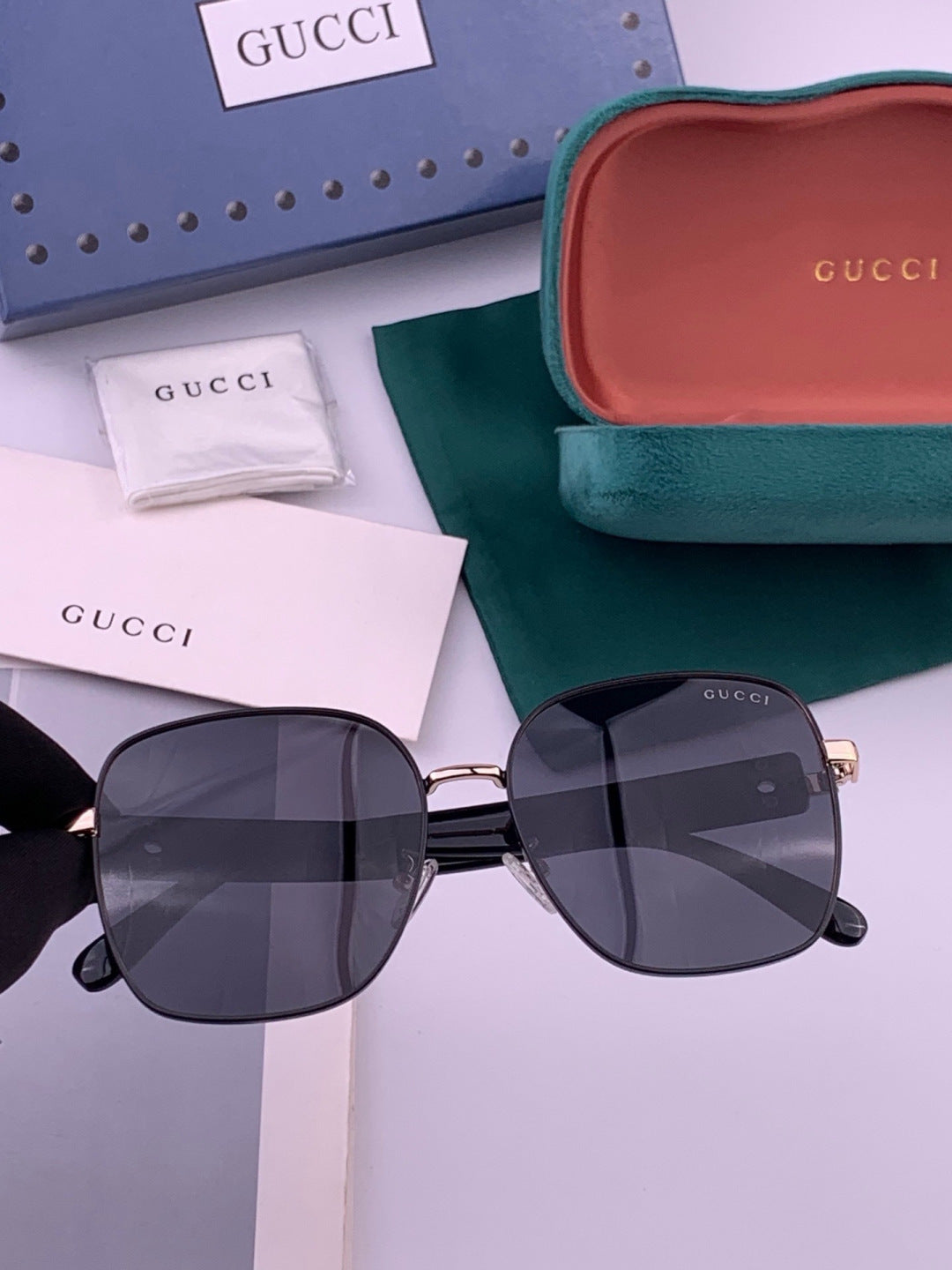 Gucci G9388 Round Gold Lens Sunglasses for Men & Women - 448884
