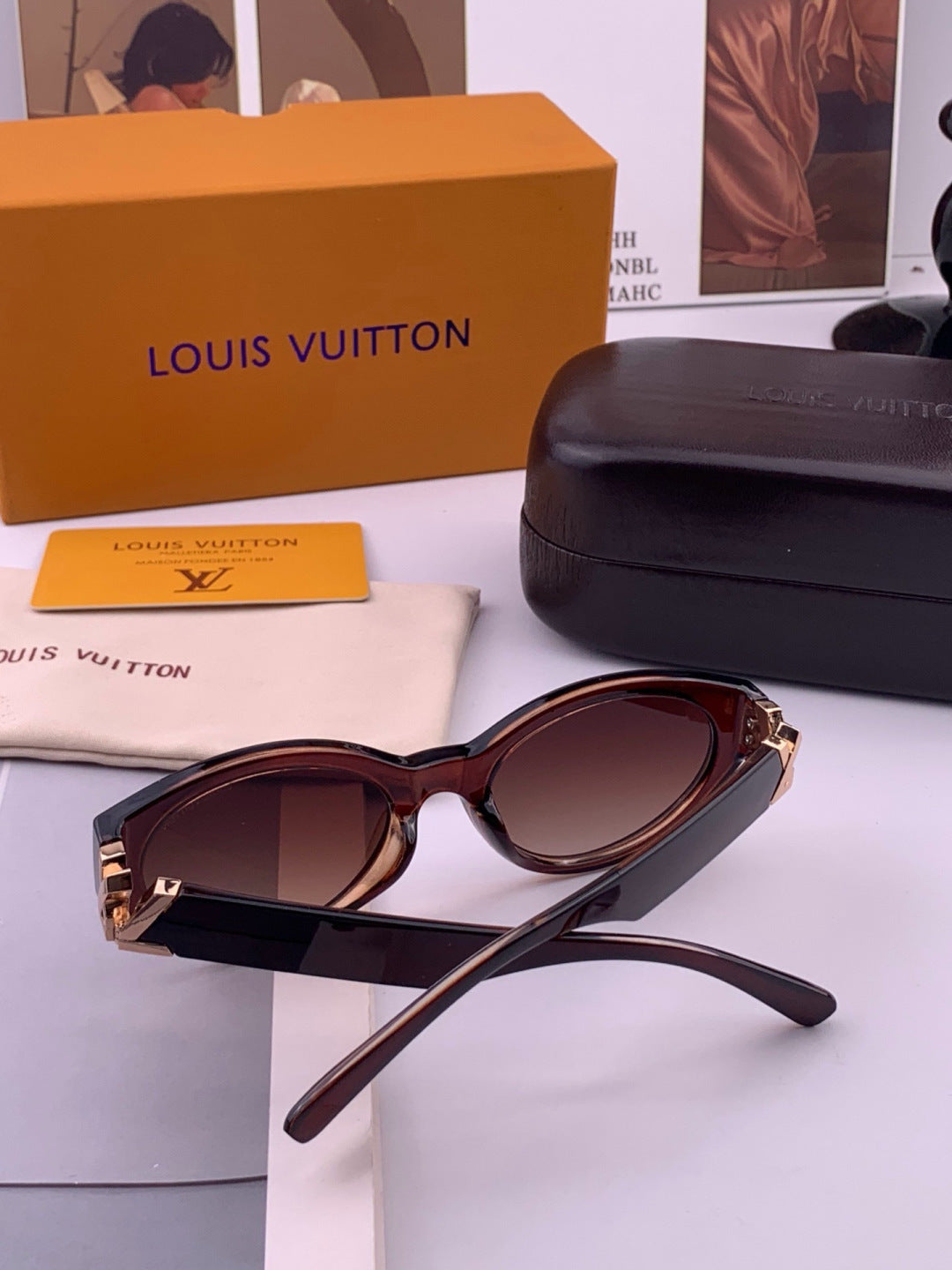 Louis Vuitton L15803 Square Black Lens Sunglasses for Women - 448505 - detail image 4