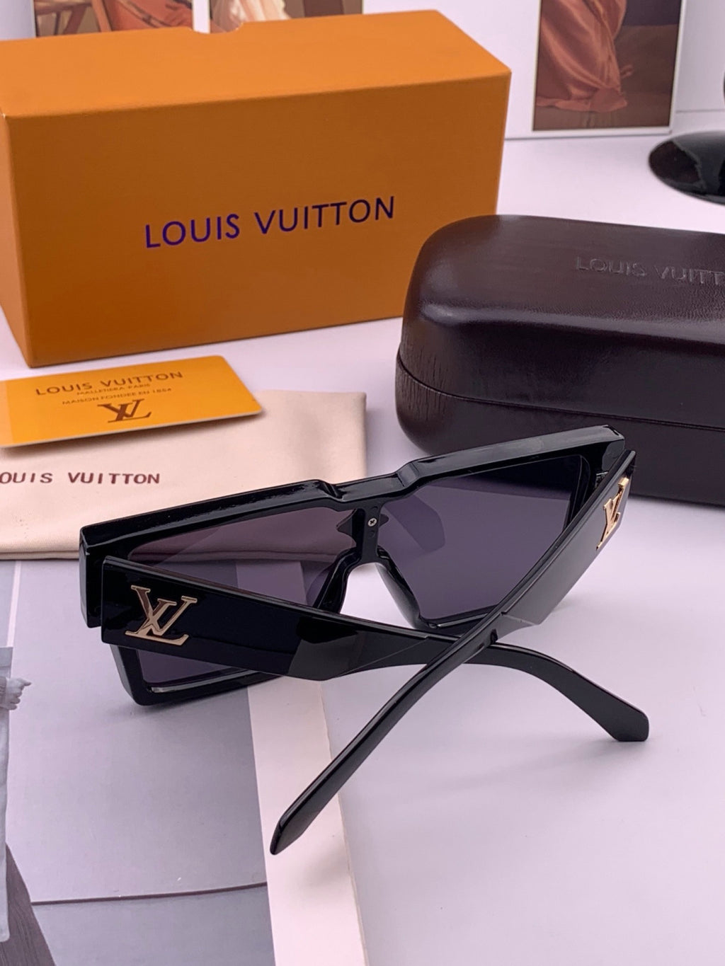 Louis Vuitton L7600 Square Black Lens Sunglasses for Women - 448507 - detail image 7