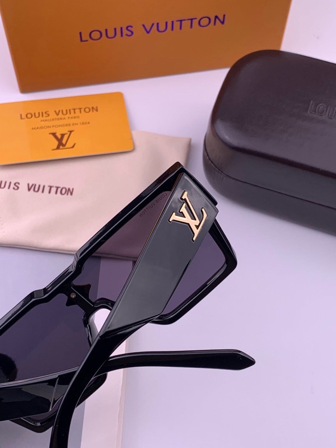 Louis Vuitton L7600 Square Black Lens Sunglasses for Women - 448507 - detail image 5