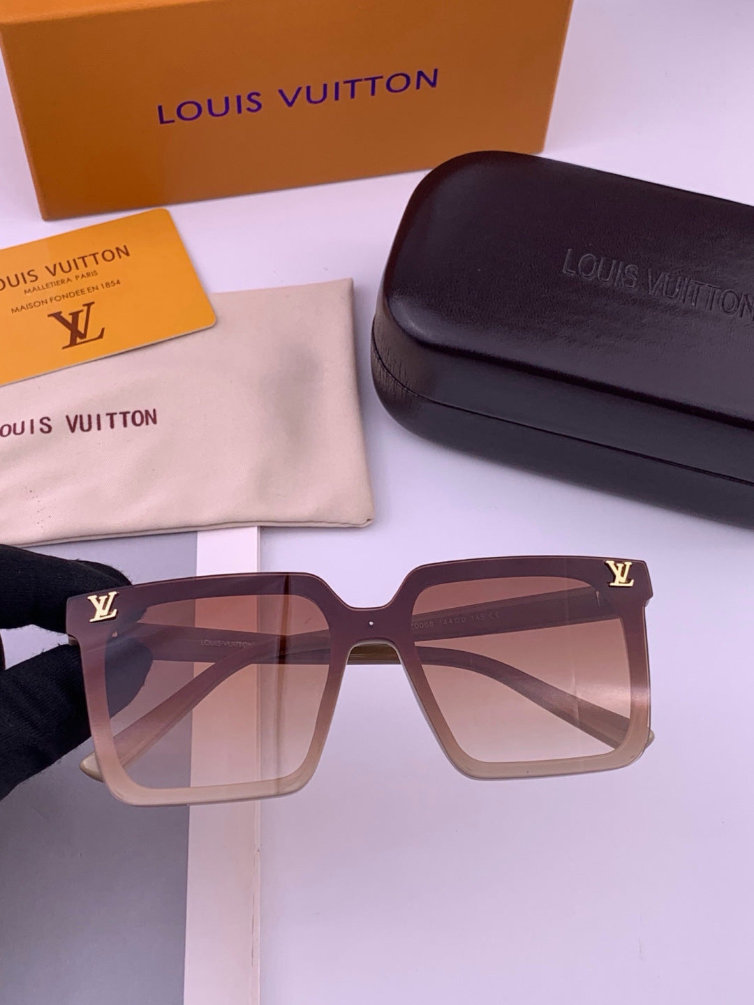 Louis Vuitton L6006 Oversized Red Lens Sunglasses for Men & Women - 448483