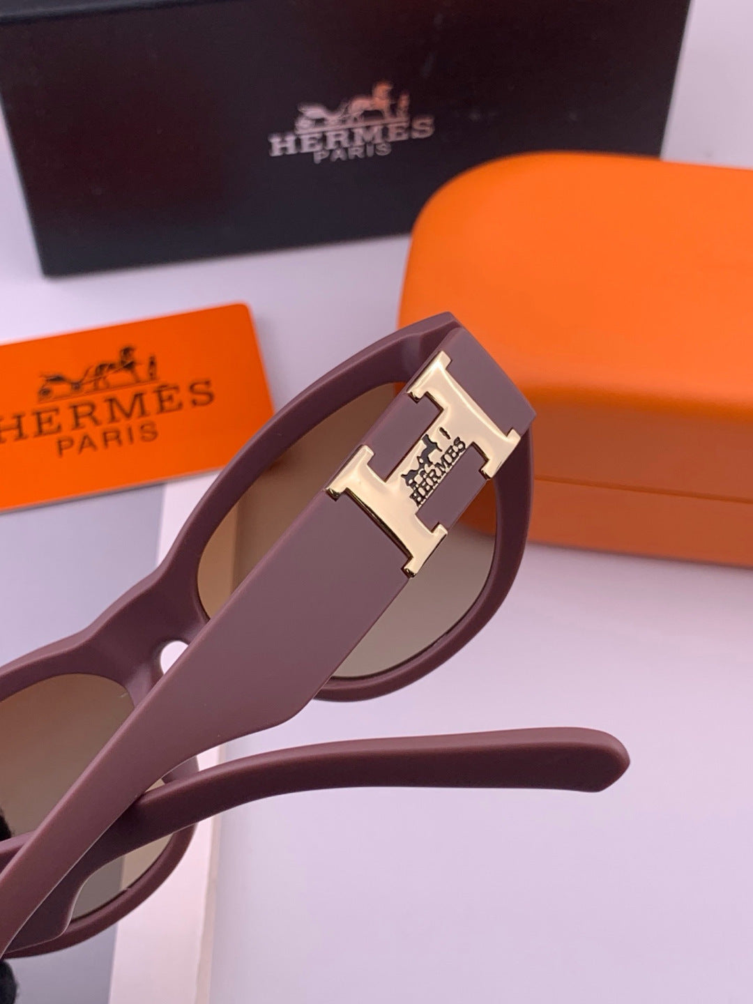 Hermès H37005 Square Red Lens Sunglasses for Men & Women - 450027 - detail image 4