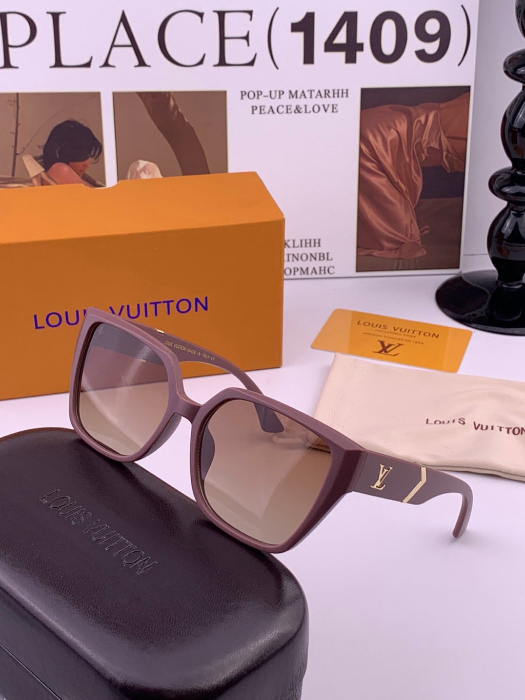 Louis Vuitton L77004 Oversized Purple Lens Sunglasses for Men & Women - 448489