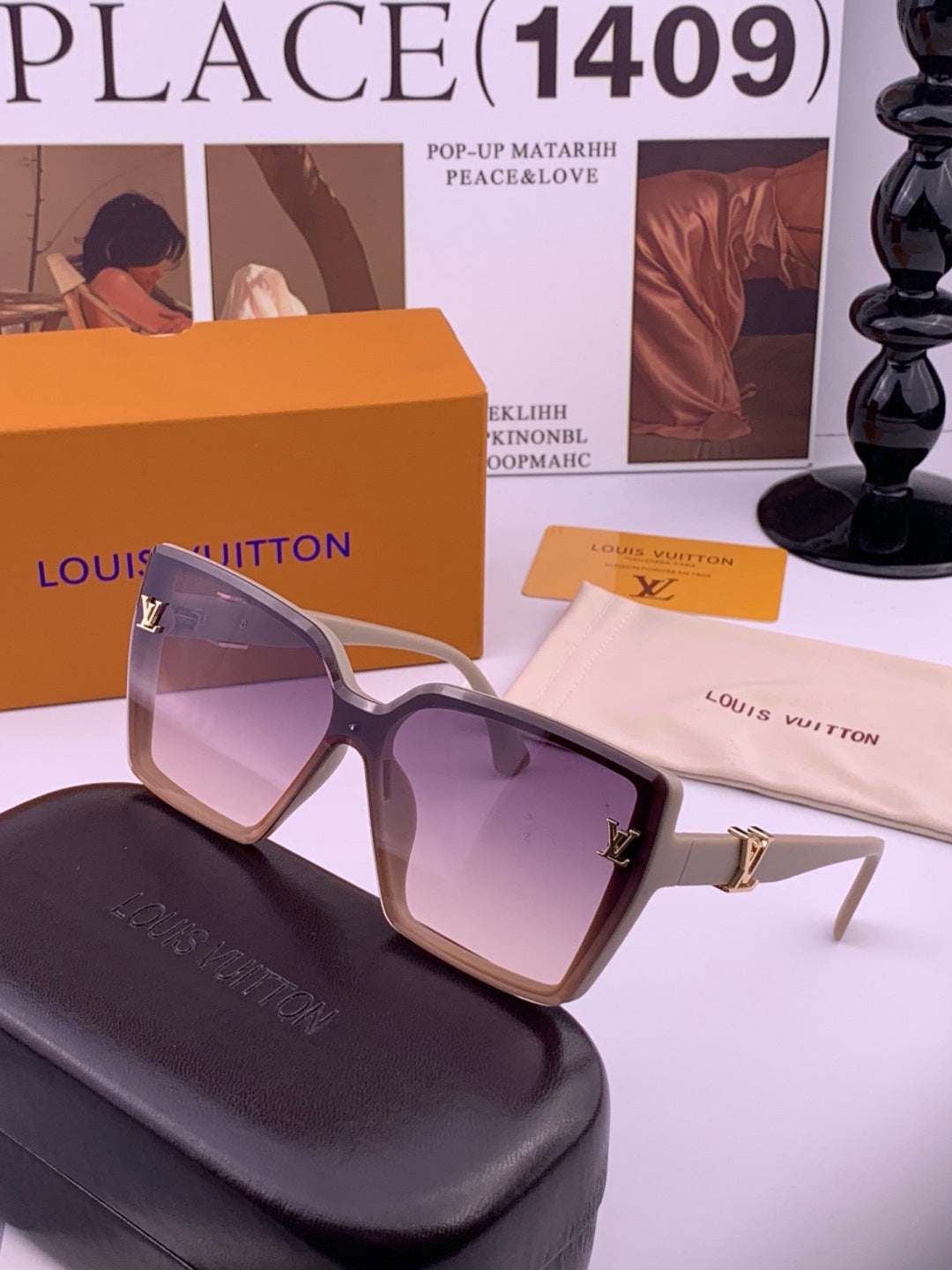 Louis Vuitton L57002 Oversized Purple Lens Sunglasses for Men & Women - 448497 - detail image 2