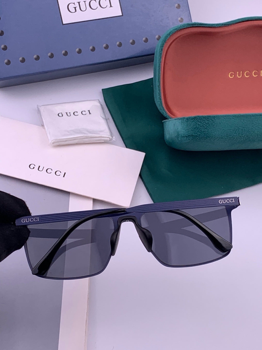 Gucci G6225 Polarized Aviator Gold Lens Sunglasses for Men - detail image 6