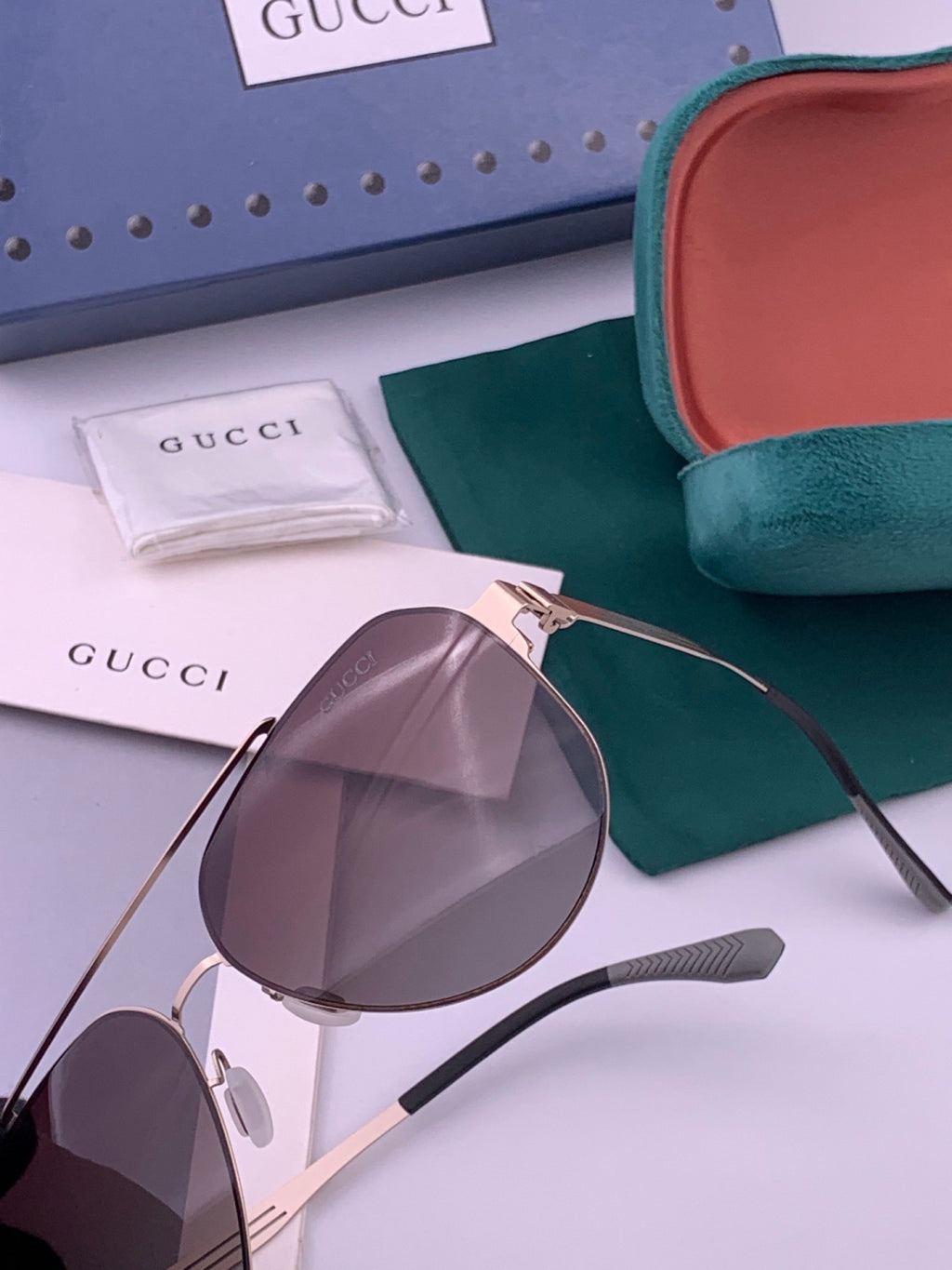 Gucci G5809 Polarized Fashion Gold Lens Sunglasses for Men & Women - detail image 3