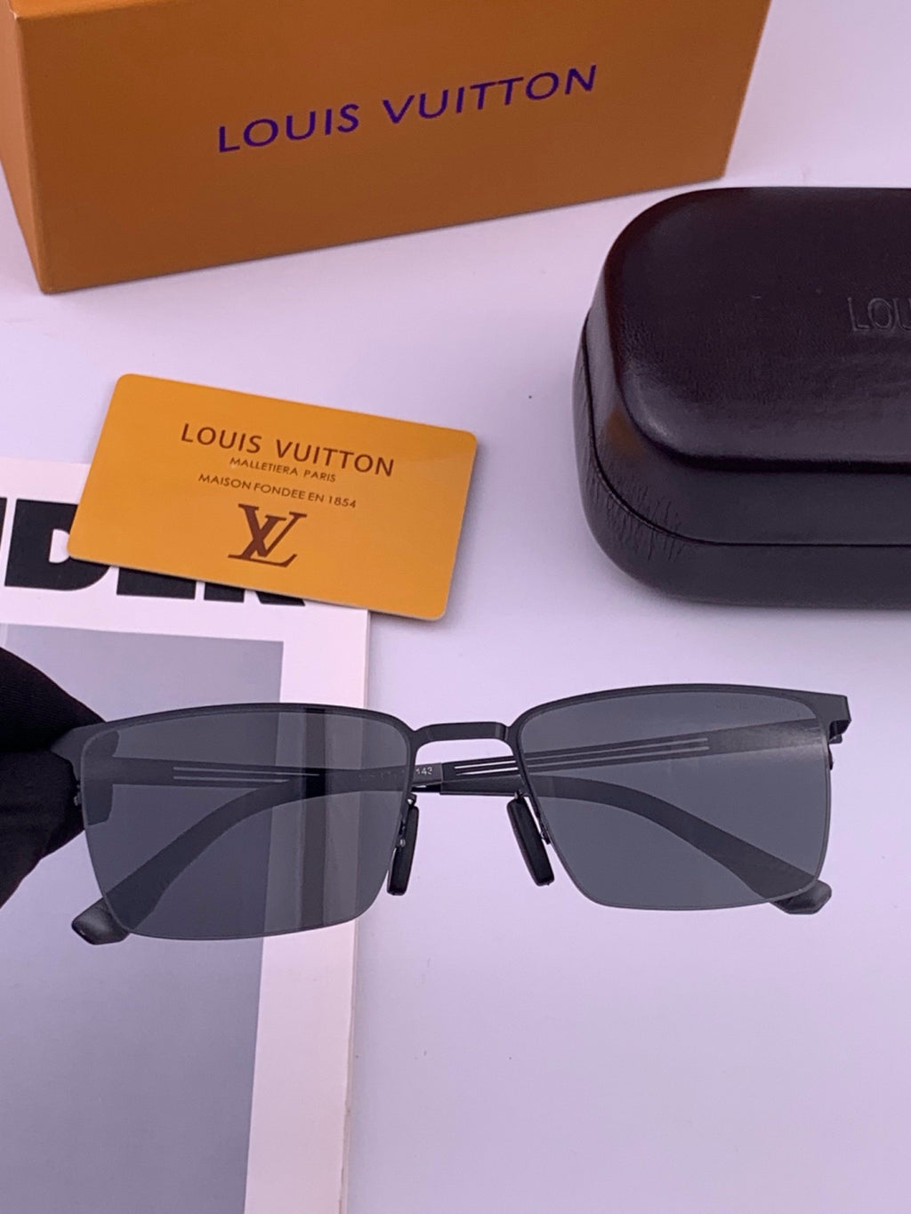 Louis Vuitton L510 Fashion Gold Lens Sunglasses for Men & Women