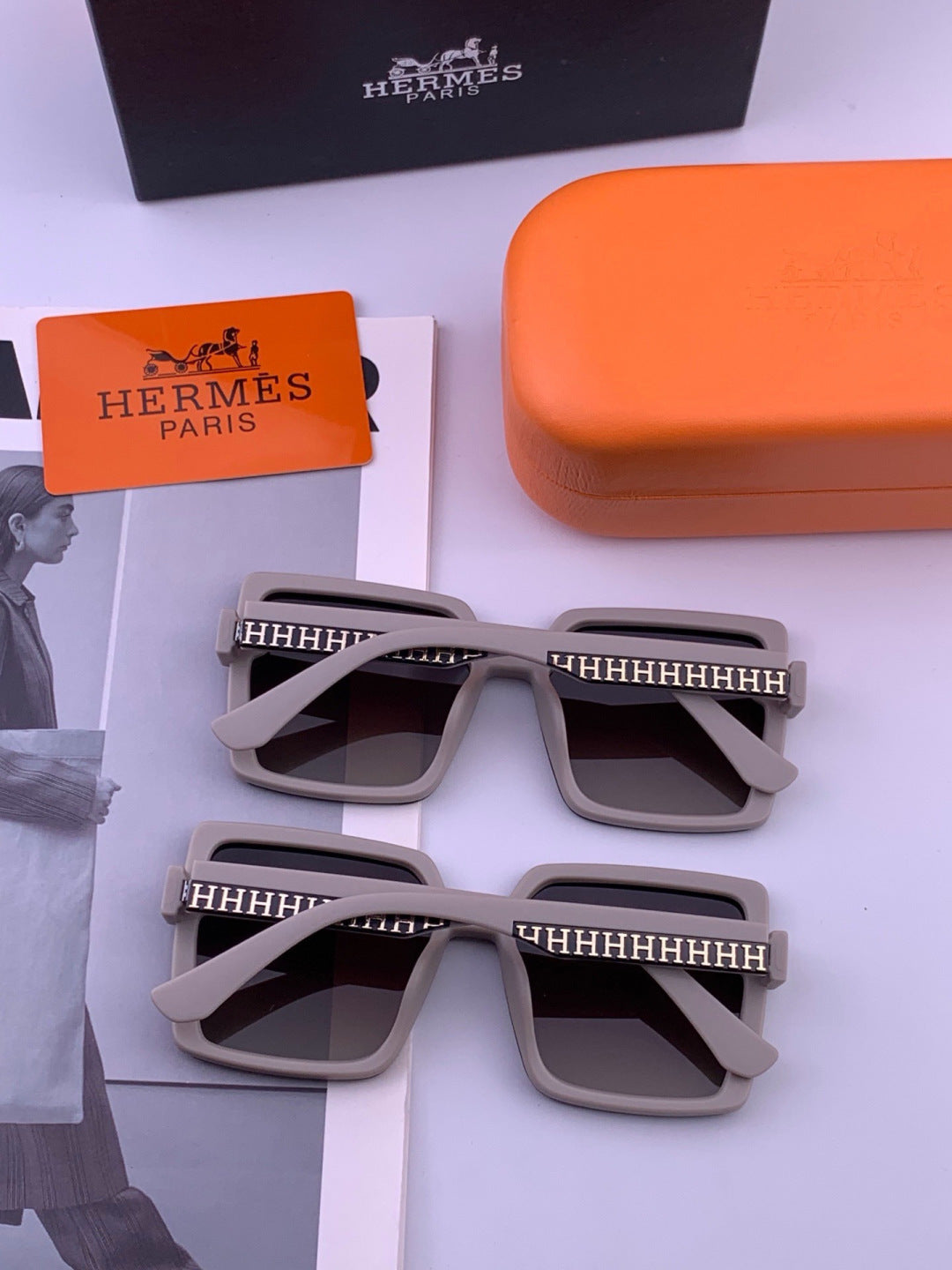 Hermès H1605 Square Black Lens Sunglasses for Men & Women - 466419 - detail image 5