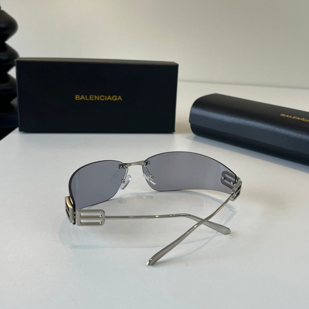 Balenciaga Rectangular Silver Lens Sunglasses for Men & Women - 466018 - detail image 5