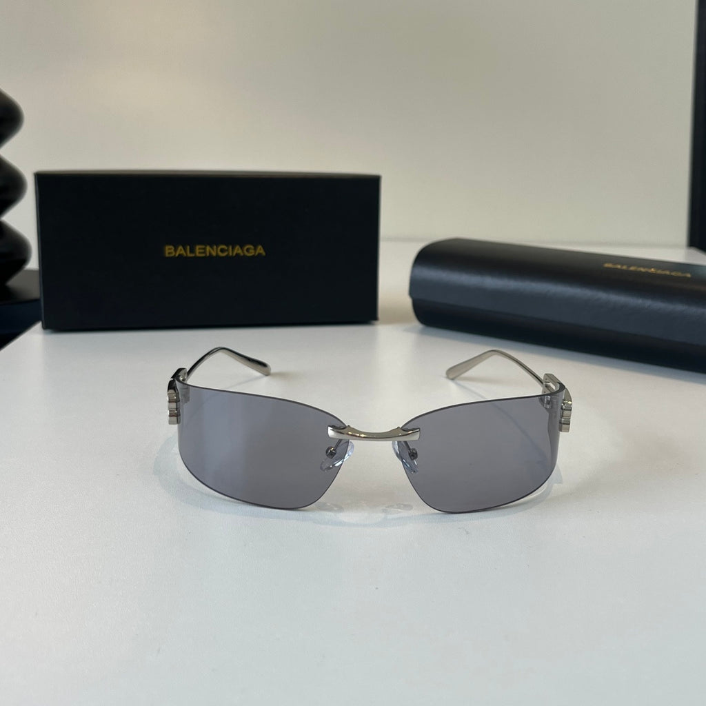 Balenciaga Rectangular Silver Lens Sunglasses for Men & Women - 466018 - detail image 2