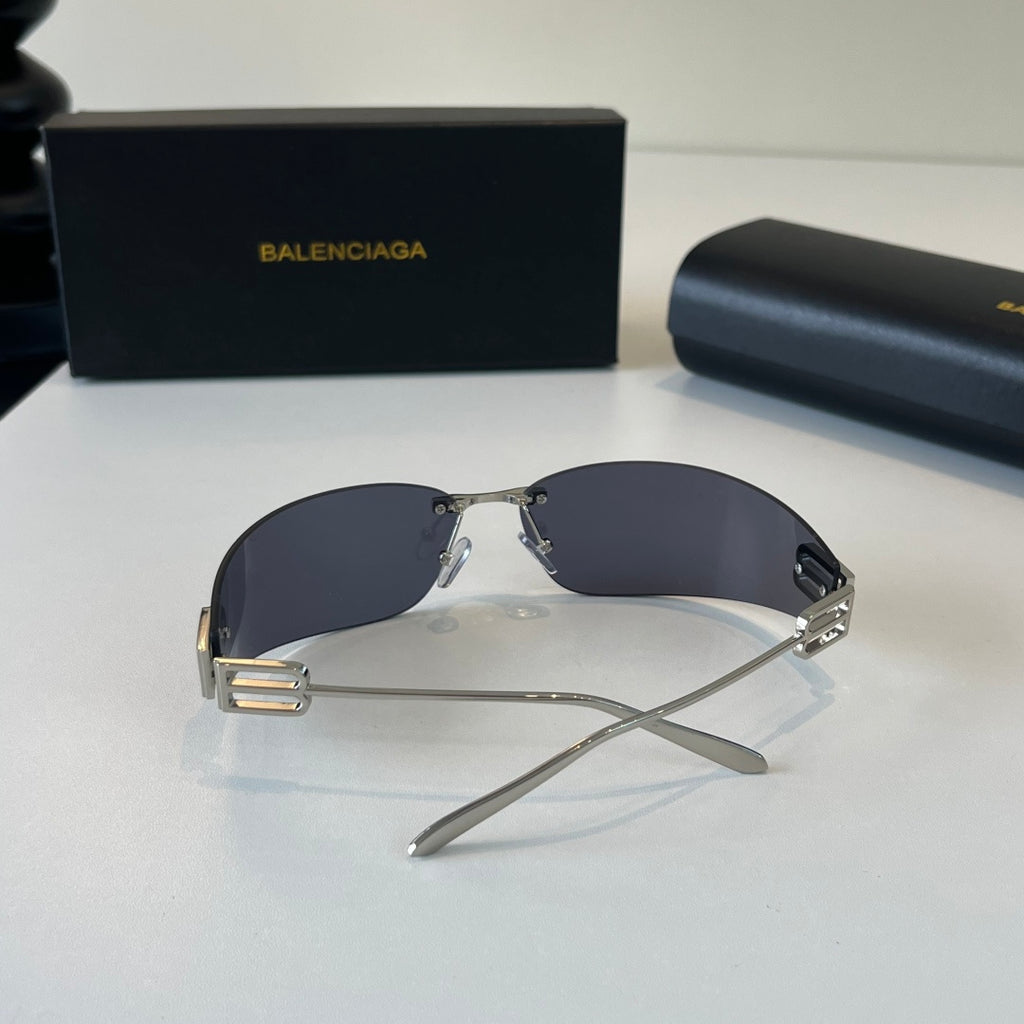 Balenciaga Rectangular Silver Lens Sunglasses for Men & Women - 466024 - detail image 5