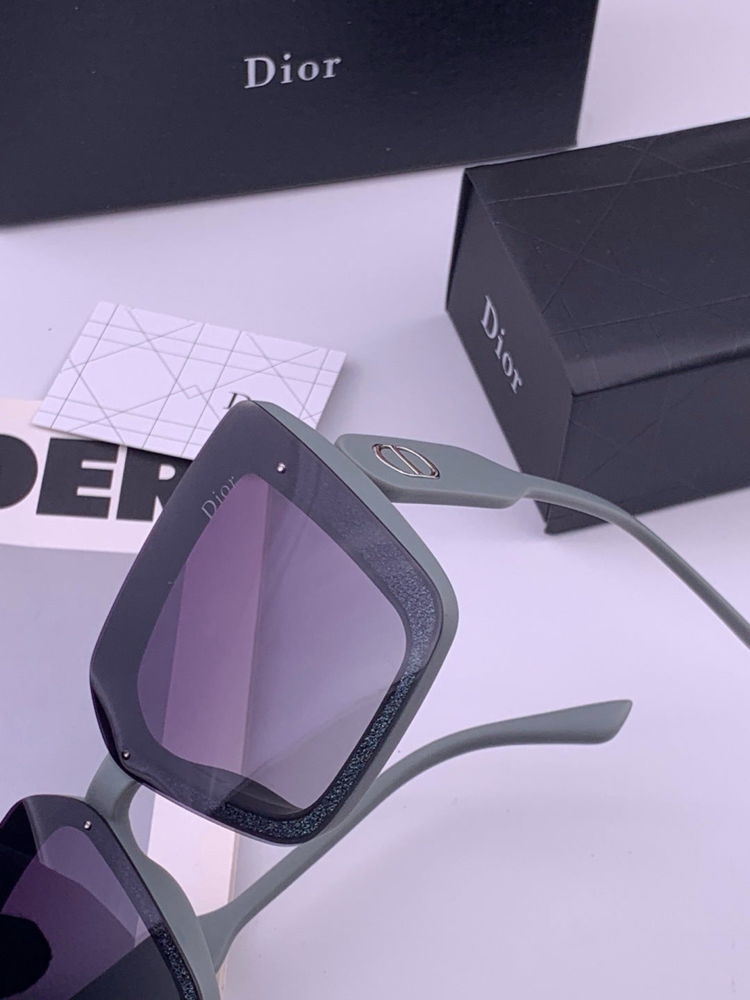 Dior D6227 Polarized Square Brown Lens Sunglasses for Men & Women - 465365 - detail image 3
