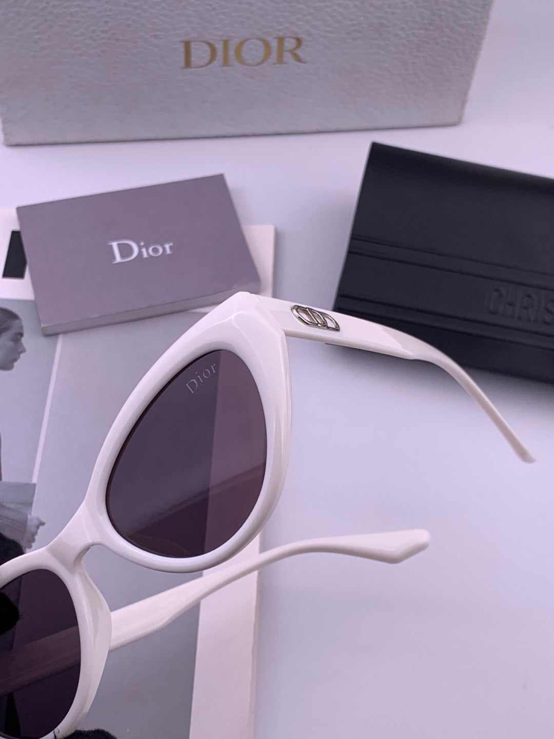 Dior D4109 Polarized Square Pink Lens Sunglasses for Men & Women - 465366 - detail image 2
