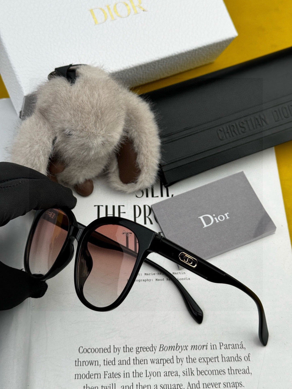 Dior D6106 Polarized Round Red Lens Sunglasses for Men & Women - 465367 - detail image 4