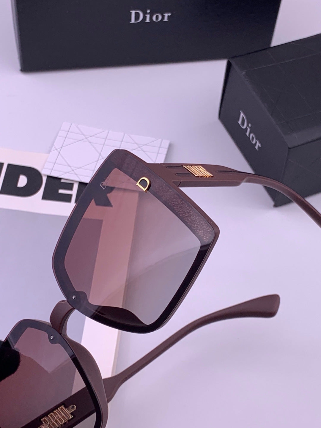Dior D5290 Polarized Square Brown Lens Sunglasses for Men & Women - 465370 - detail image 3