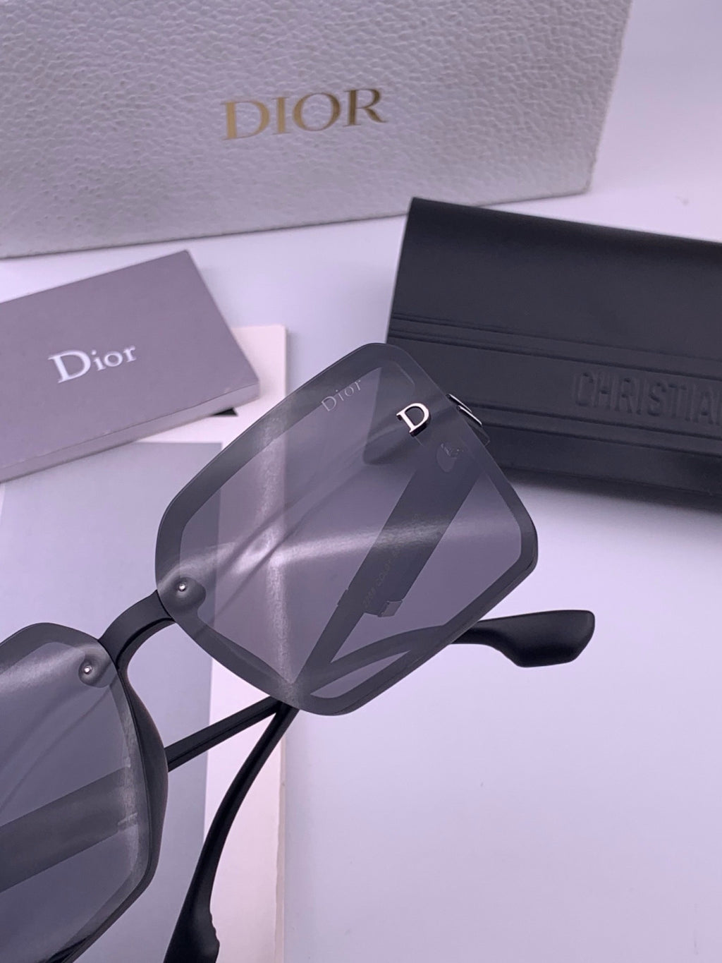 Dior CD8226 Polarized Square Brown Lens Sunglasses for Women - detail image 3