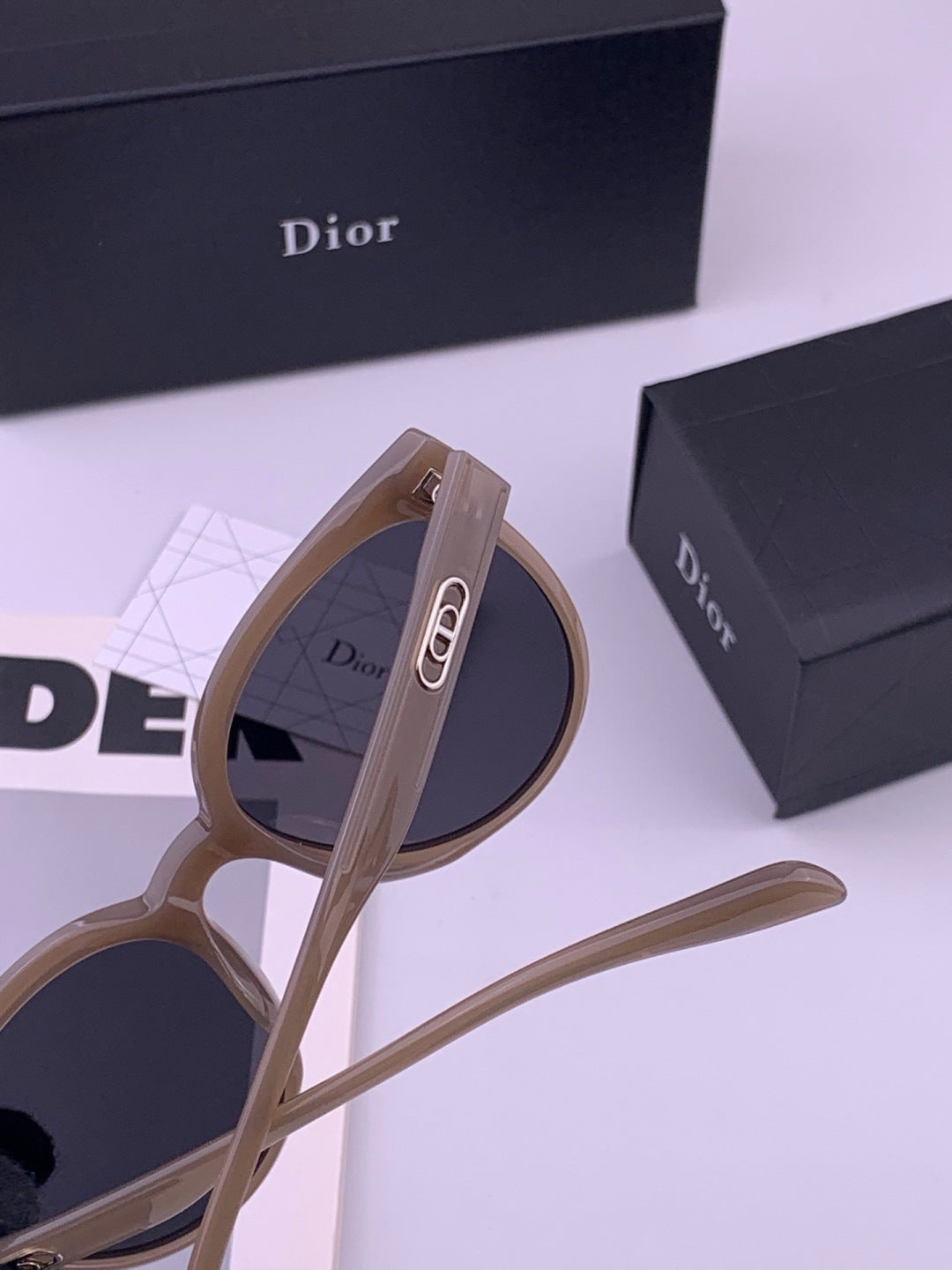 Dior CD5106 Polarized Square Brown Lens Sunglasses for Women - detail image 4