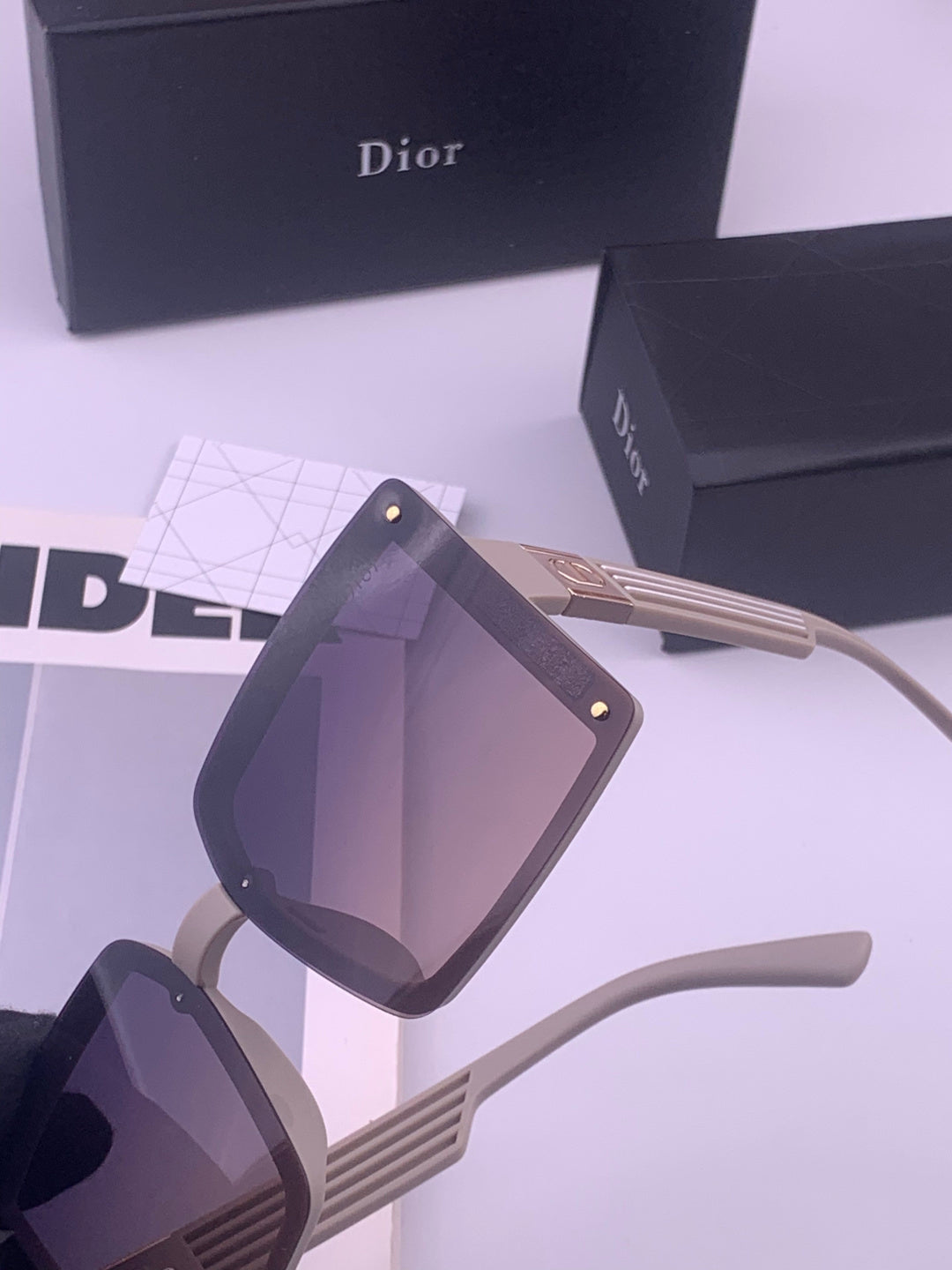 Dior D1297 Polarized Square Gold Lens Sunglasses for Men & Women - detail image 3