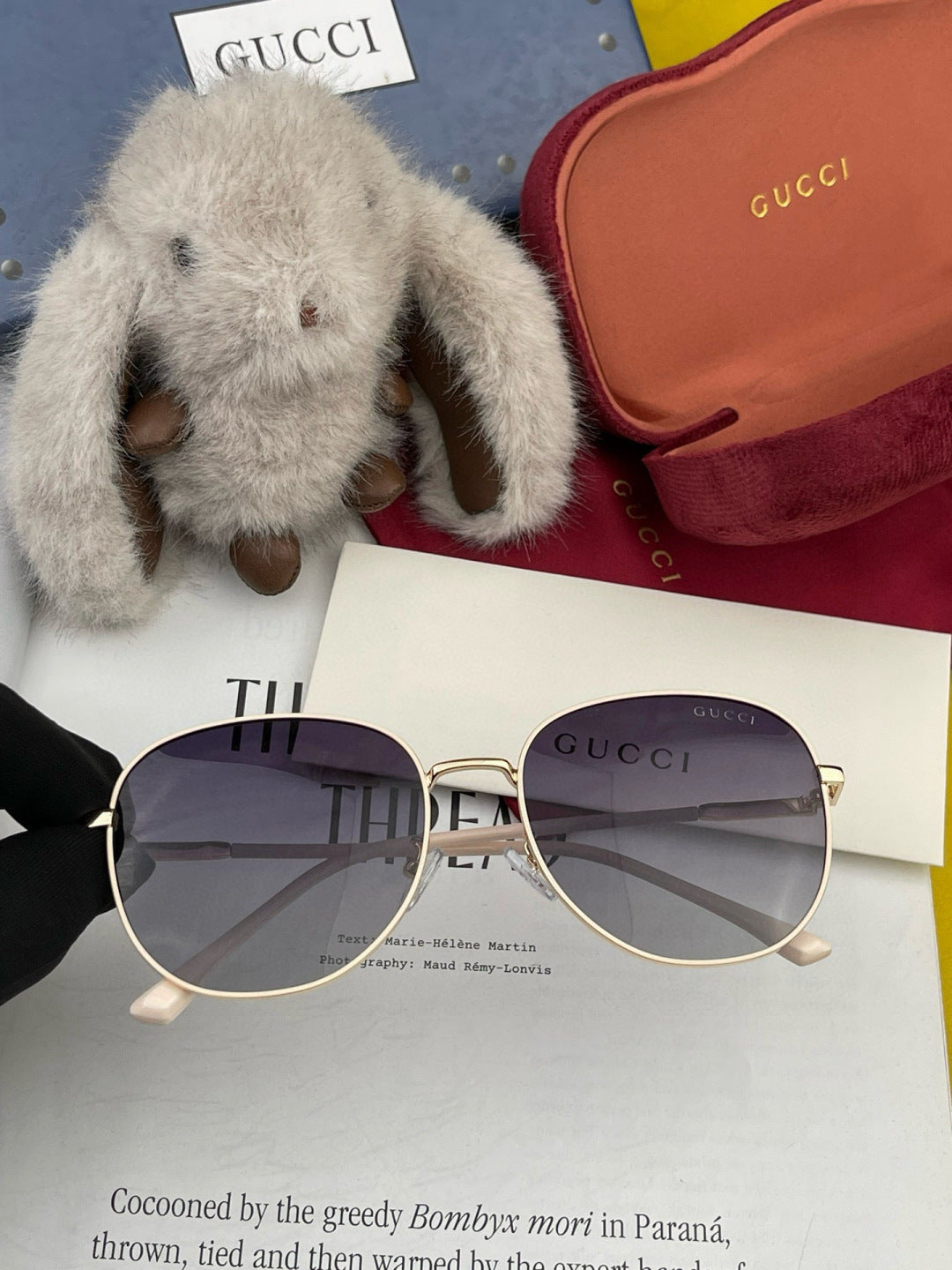 Gucci G5822 Polarized Oversized Gold Lens Sunglasses for Men & Women - 465021 - detail image 2