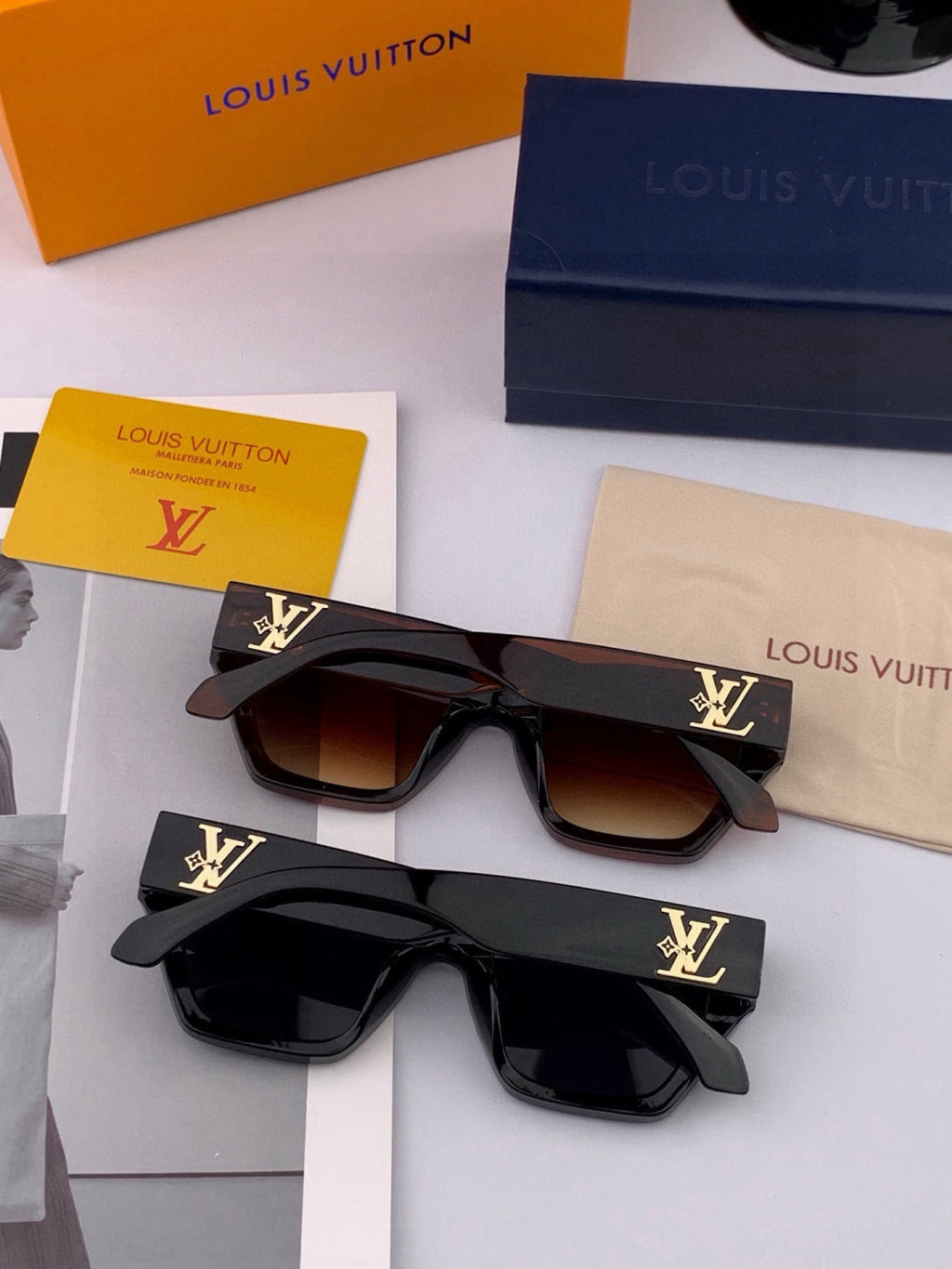Louis Vuitton L26900 Square Black Lens Sunglasses for Women - 464801 - detail image 4