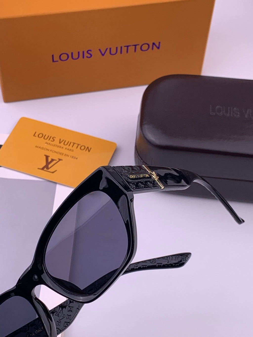 Louis Vuitton L17000 Square Black Lens Sunglasses for Men & Women - 464819 - detail image 2