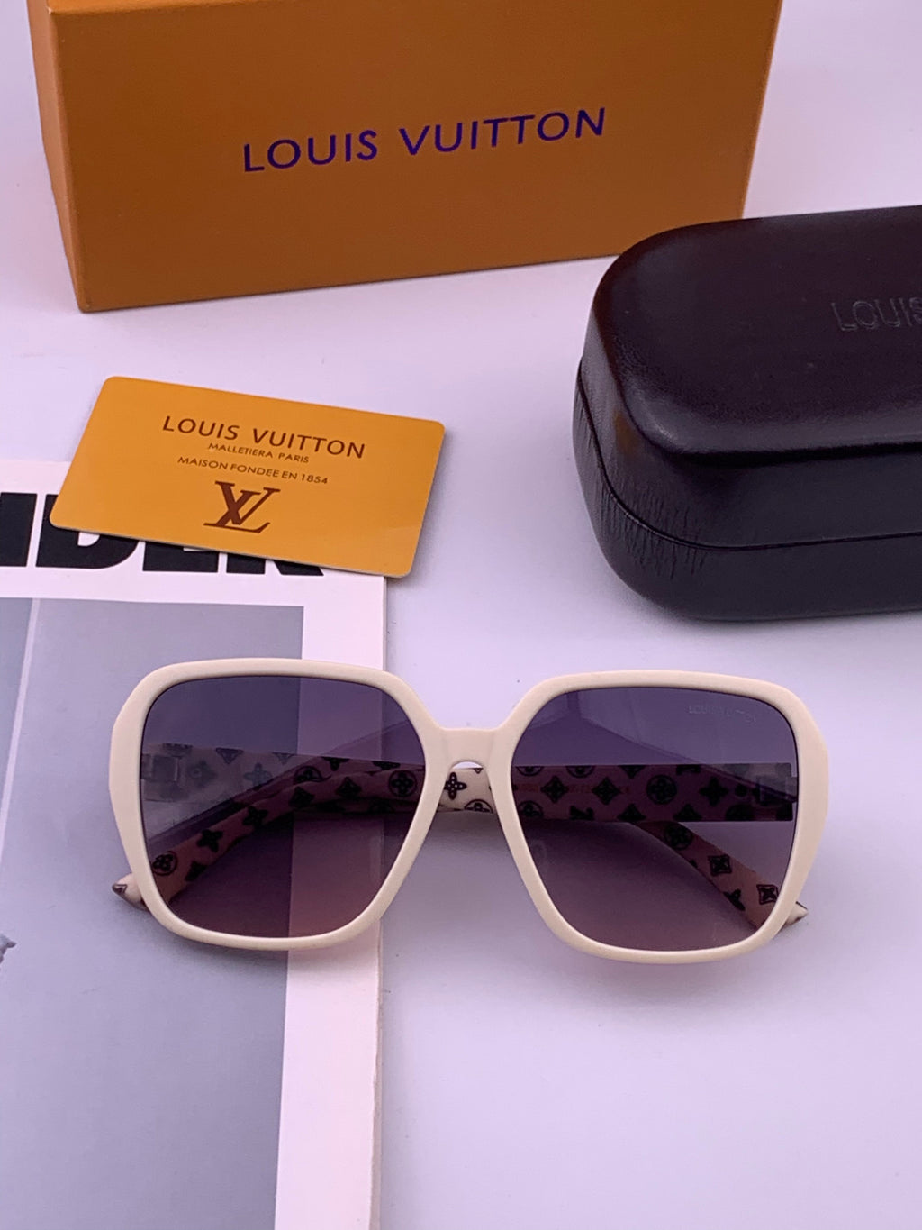Louis Vuitton L3305 Square Gold Lens Sunglasses for Men & Women - 464622 - detail image 6