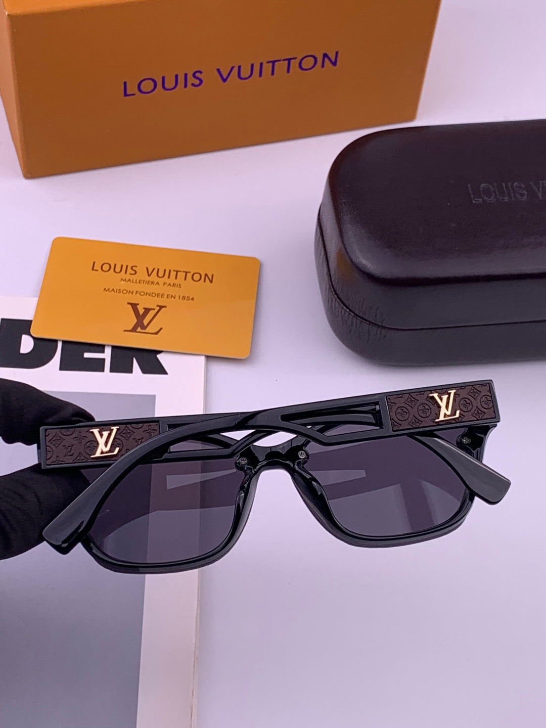 Louis Vuitton L7310 Square Gold Lens Sunglasses for Men & Women - 464624 - detail image 6