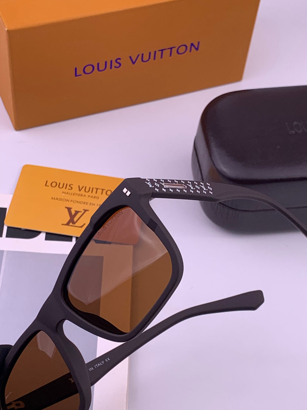 Louis Vuitton L8510 Square Brown Lens Sunglasses for Men & Women - 464789 - detail image 3