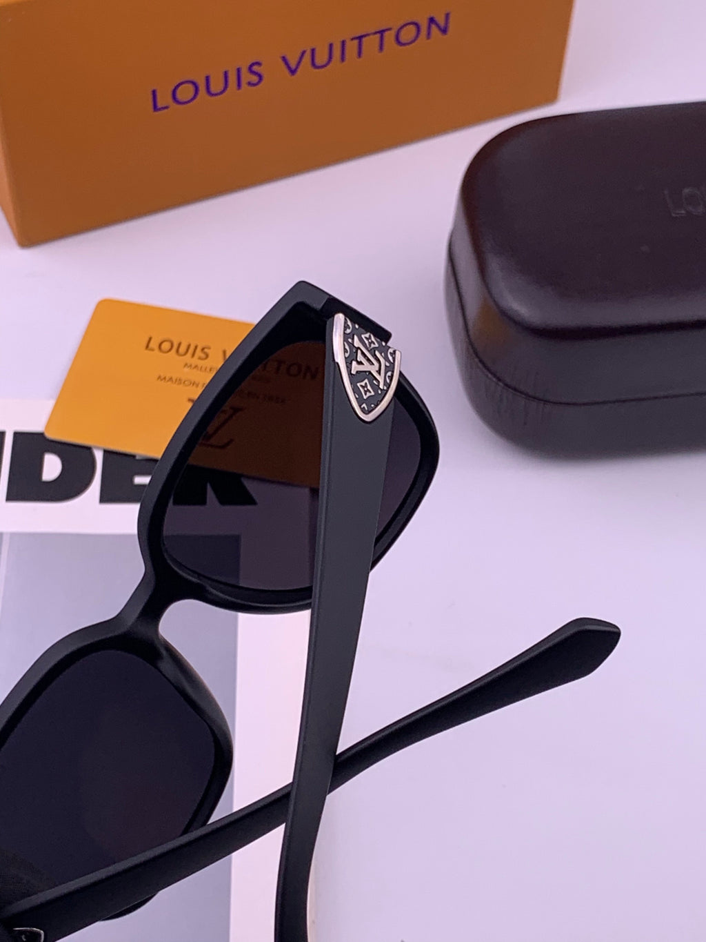 Louis Vuitton L7511 Square Brown Lens Sunglasses for Men & Women - 464792 - detail image 5
