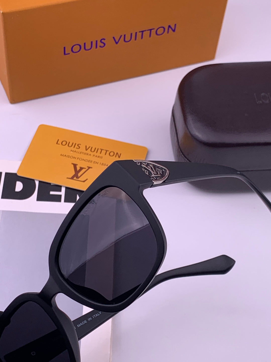 Louis Vuitton L7511 Square Brown Lens Sunglasses for Men & Women - 464792 - detail image 3