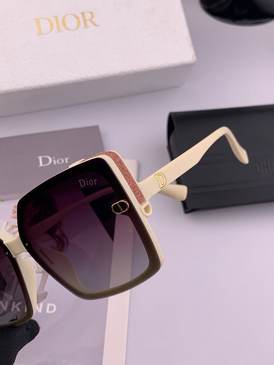 Dior CD4971 Polarized Square Gold Lens Sunglasses for Women - detail image 4