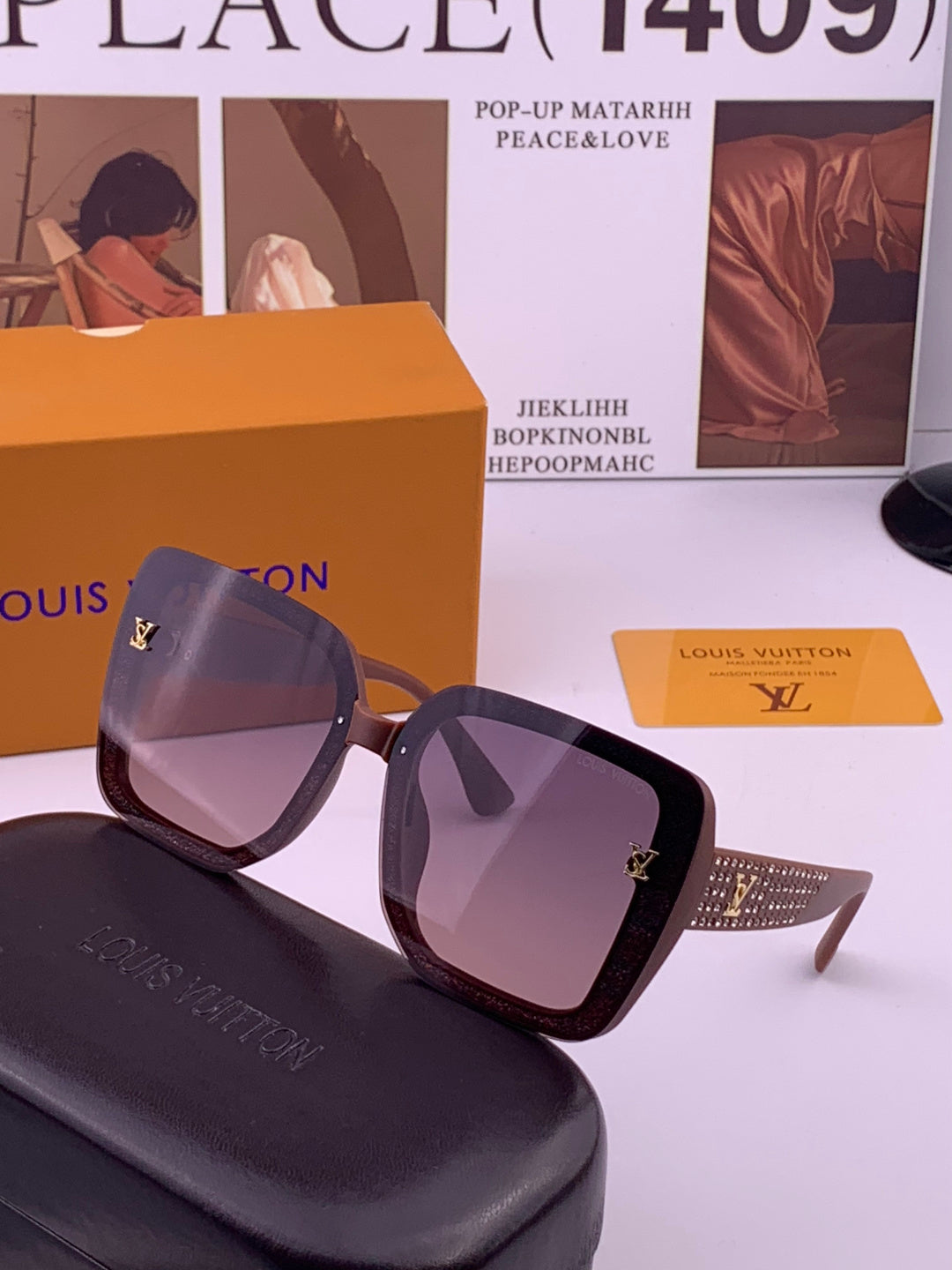 Louis Vuitton L2990 Square Black Lens Sunglasses for Men & Women - 464718