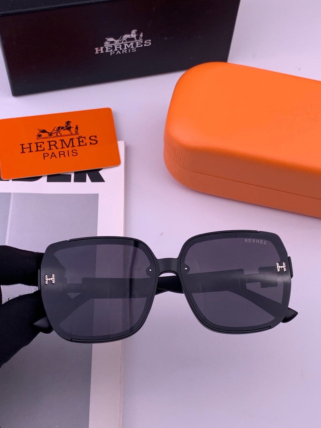 Hermès H8303 Square Black Lens Sunglasses for Men & Women - 466444