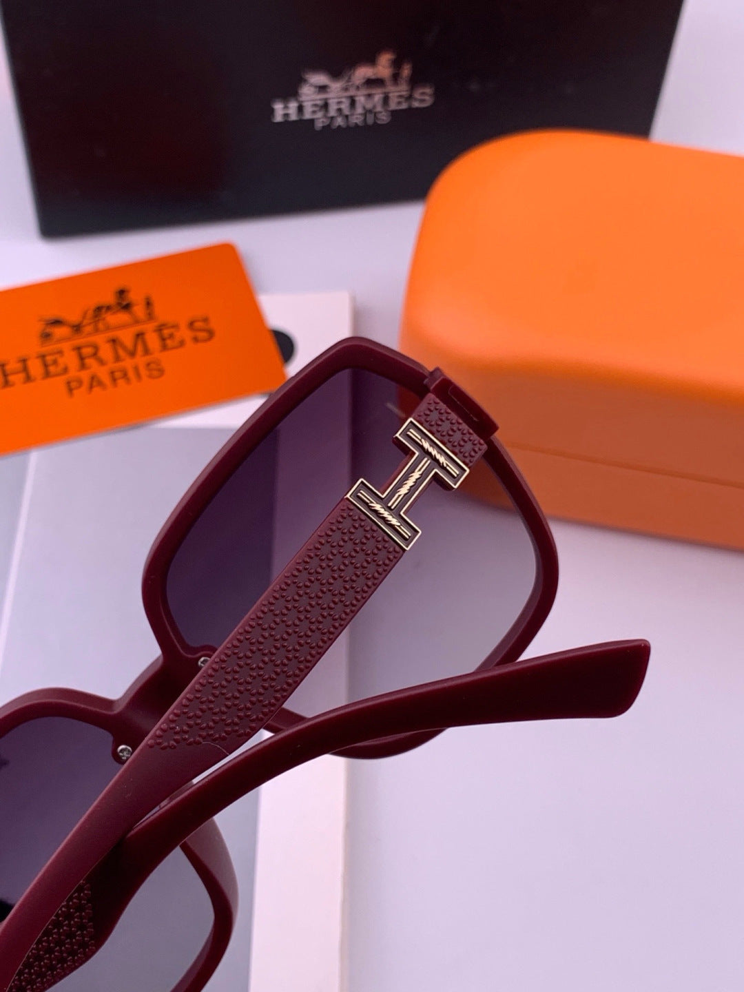 Hermès H8303 Square Black Lens Sunglasses for Men & Women - detail image 4